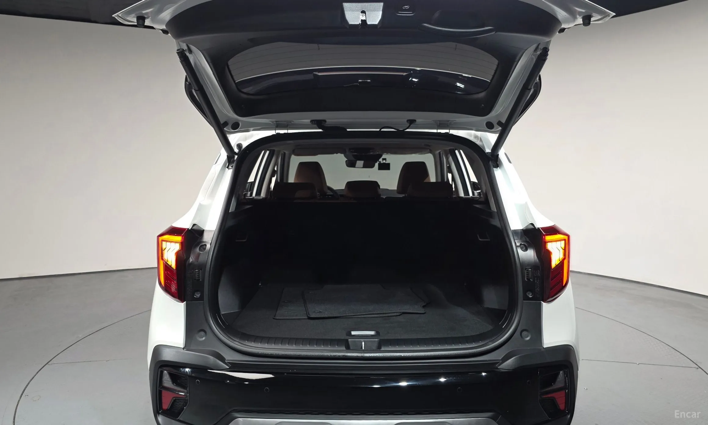 Kia Seltos превью 20