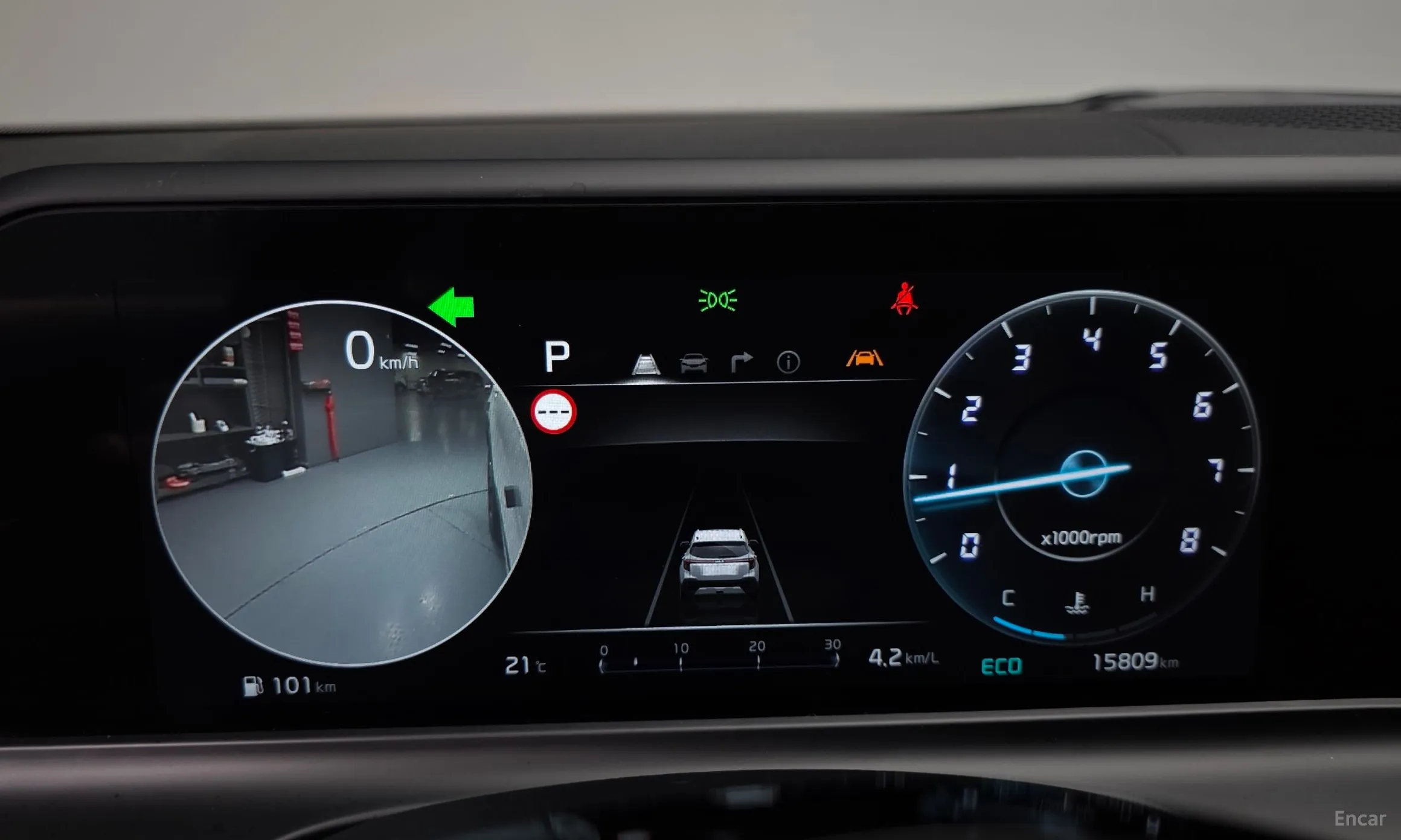 Kia Seltos превью 8