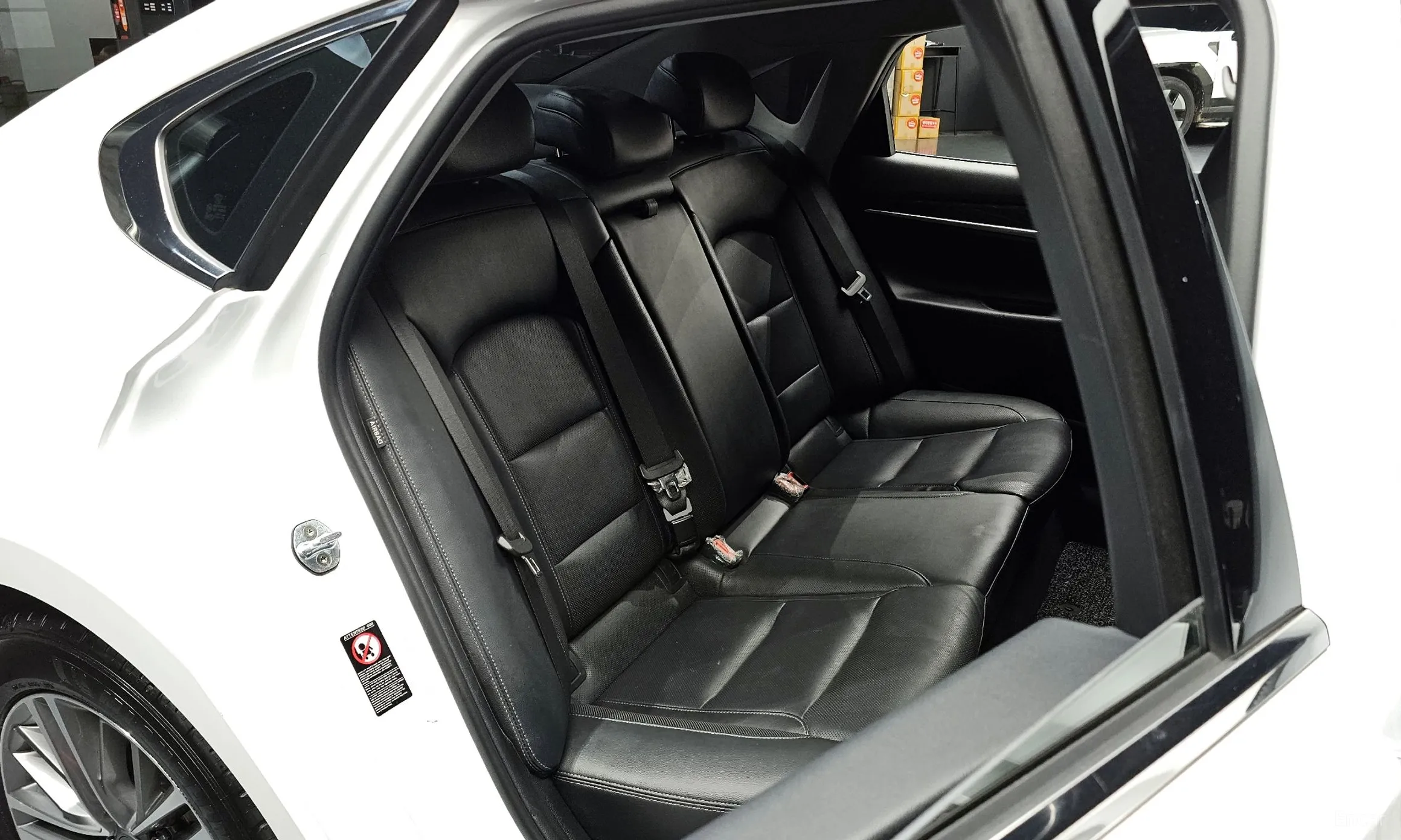 Hyundai Grandeur IG превью 12