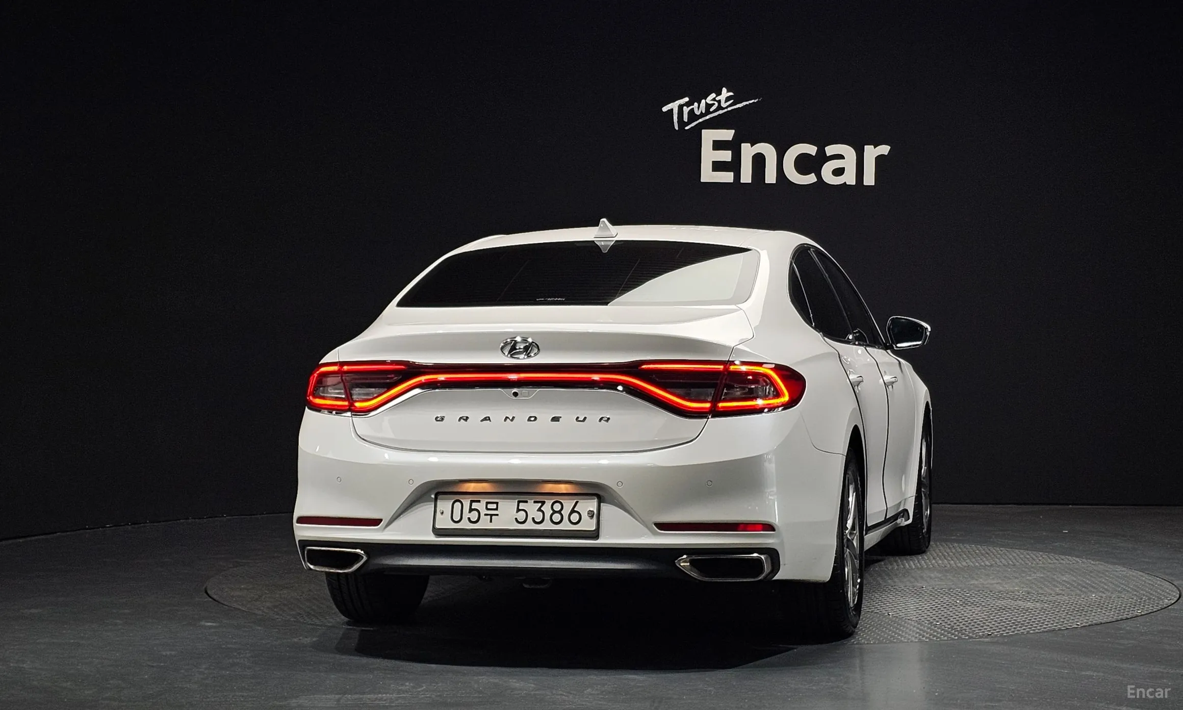Hyundai Grandeur IG превью 4