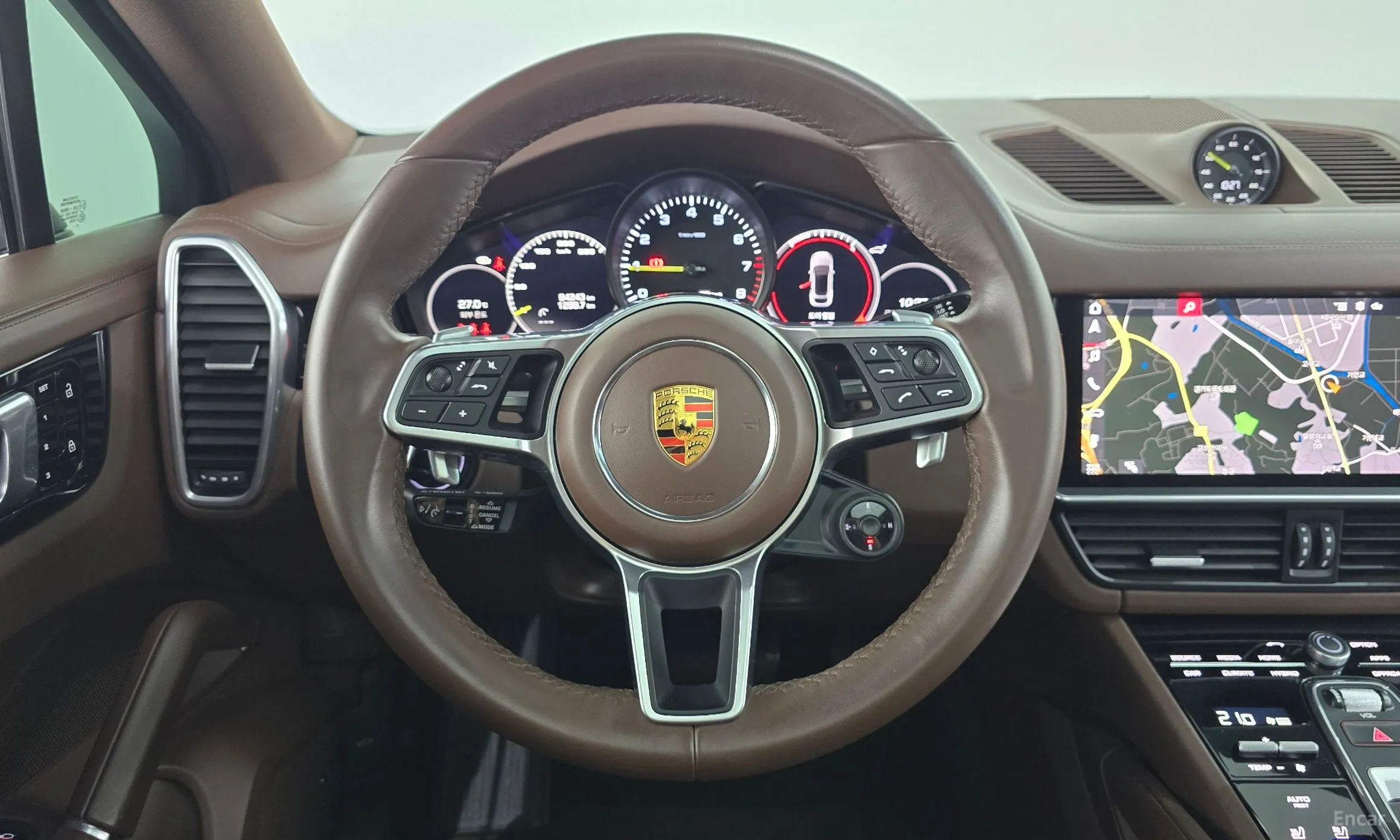 Porsche Cayenne (PO536) превью 14