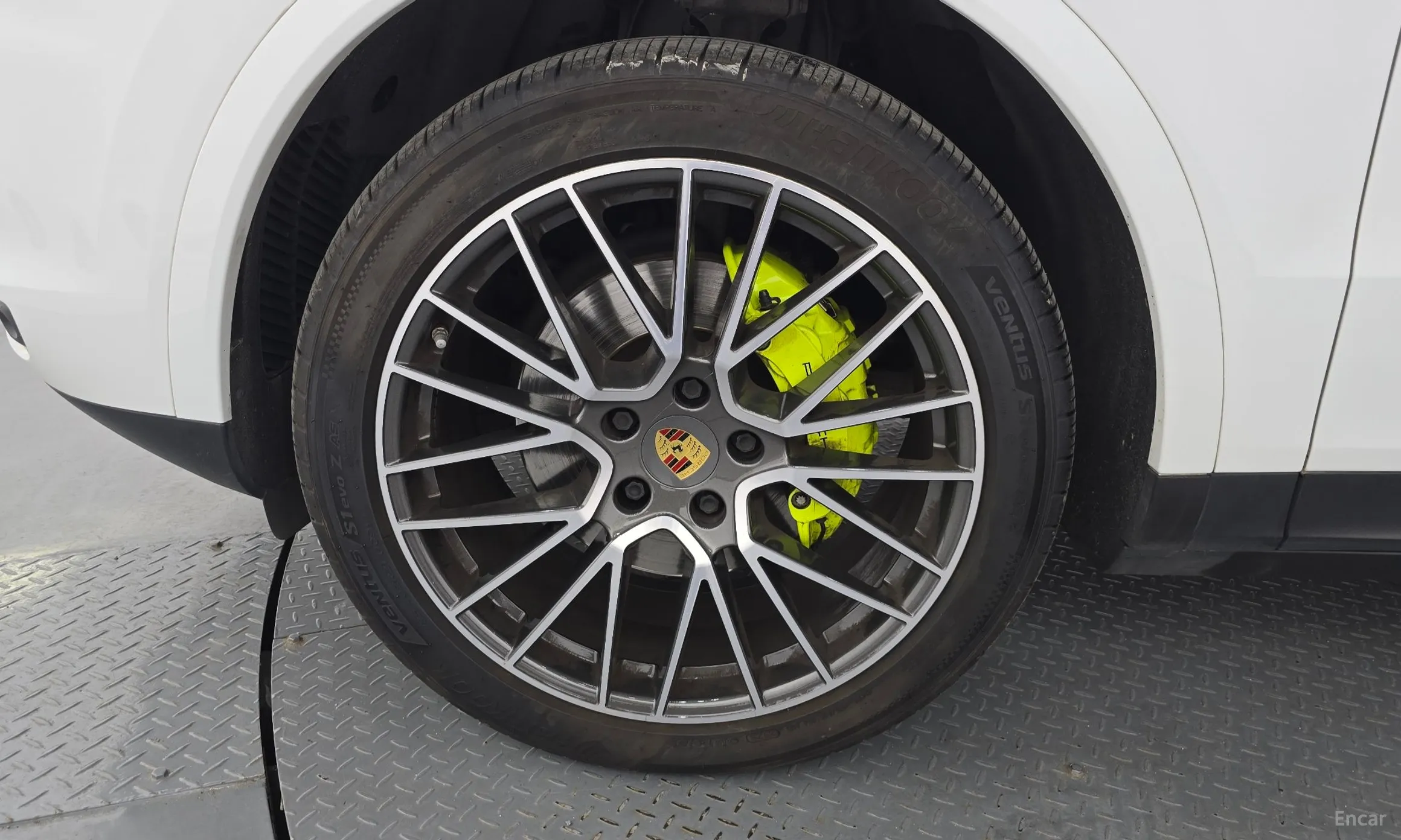 Porsche Cayenne (PO536) превью 5