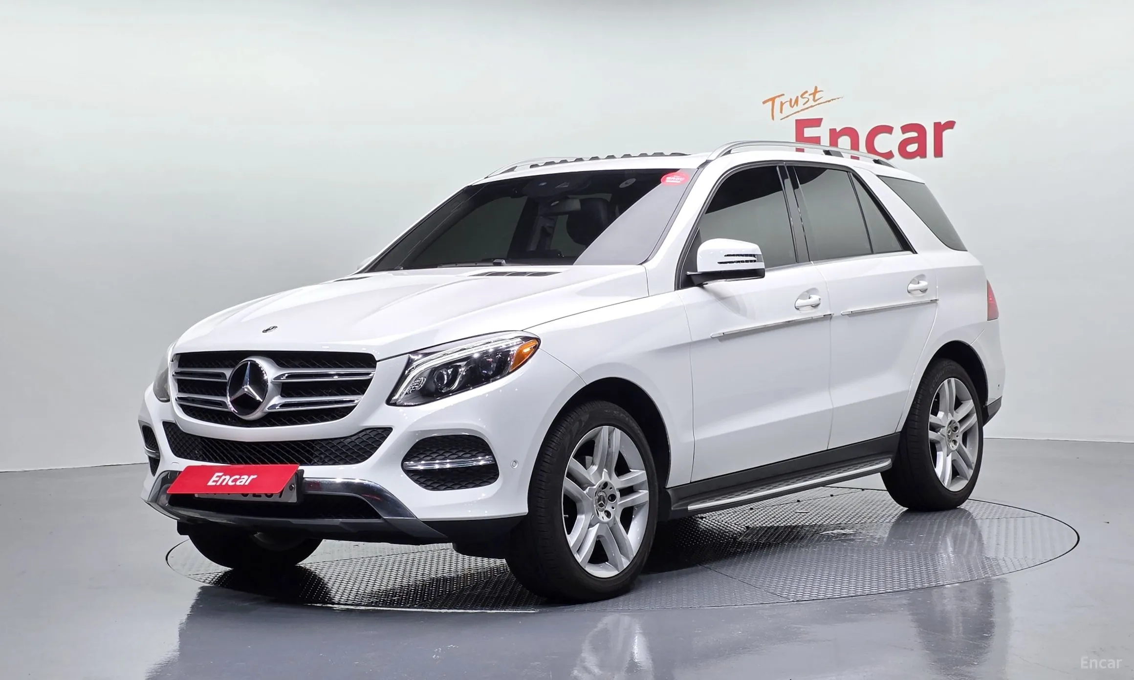 Mercedes Benz GLE-Class W166