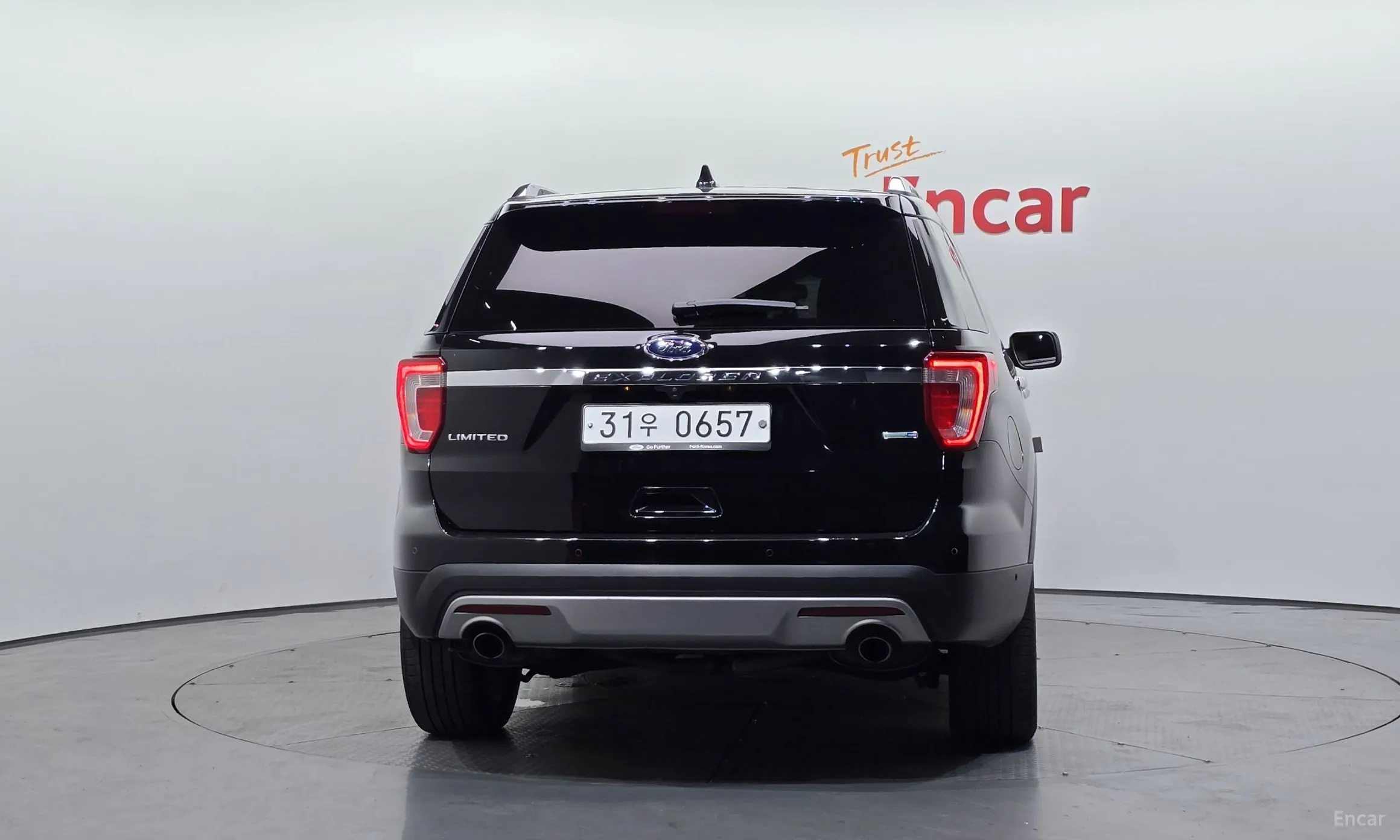 Ford Explorer превью 4