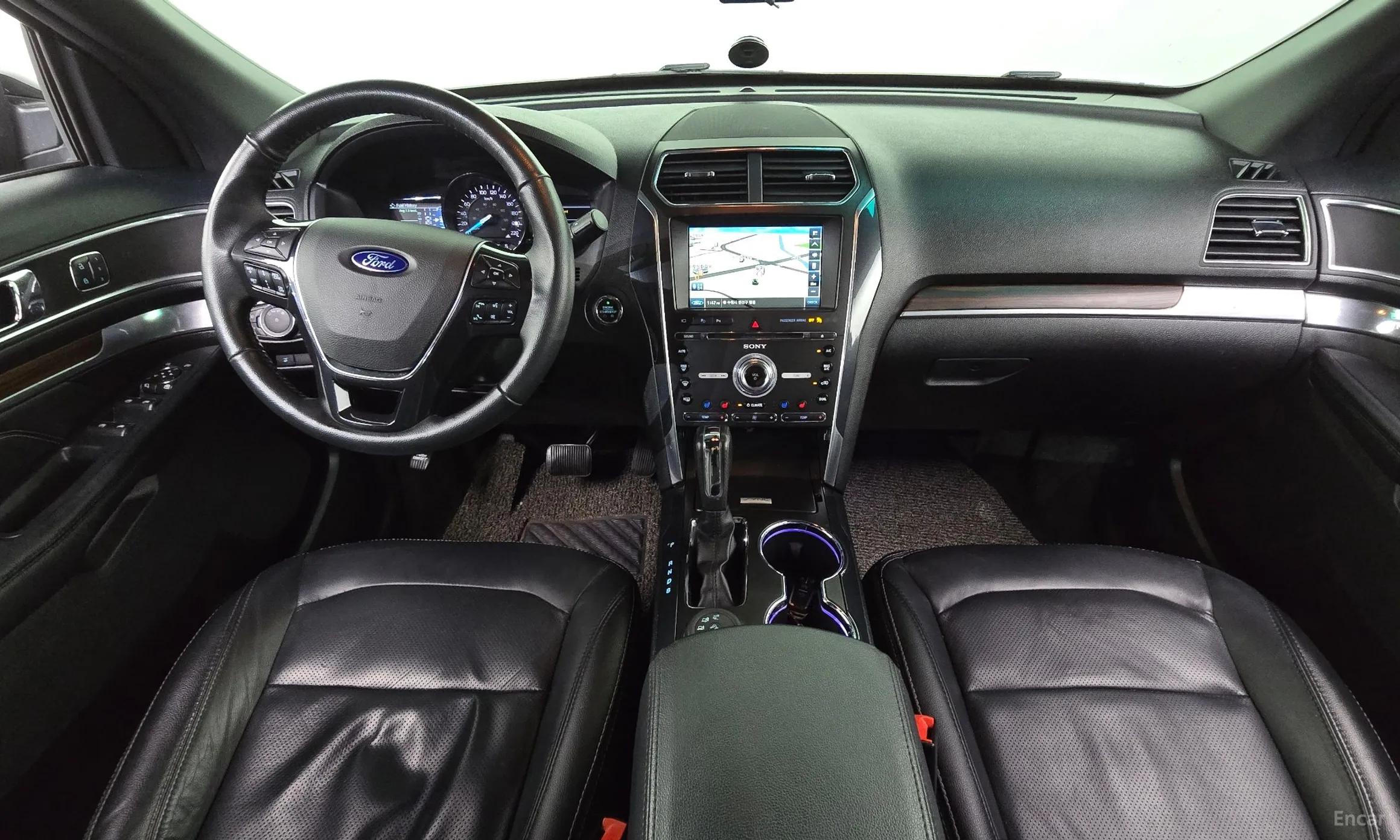 Ford Explorer превью 7