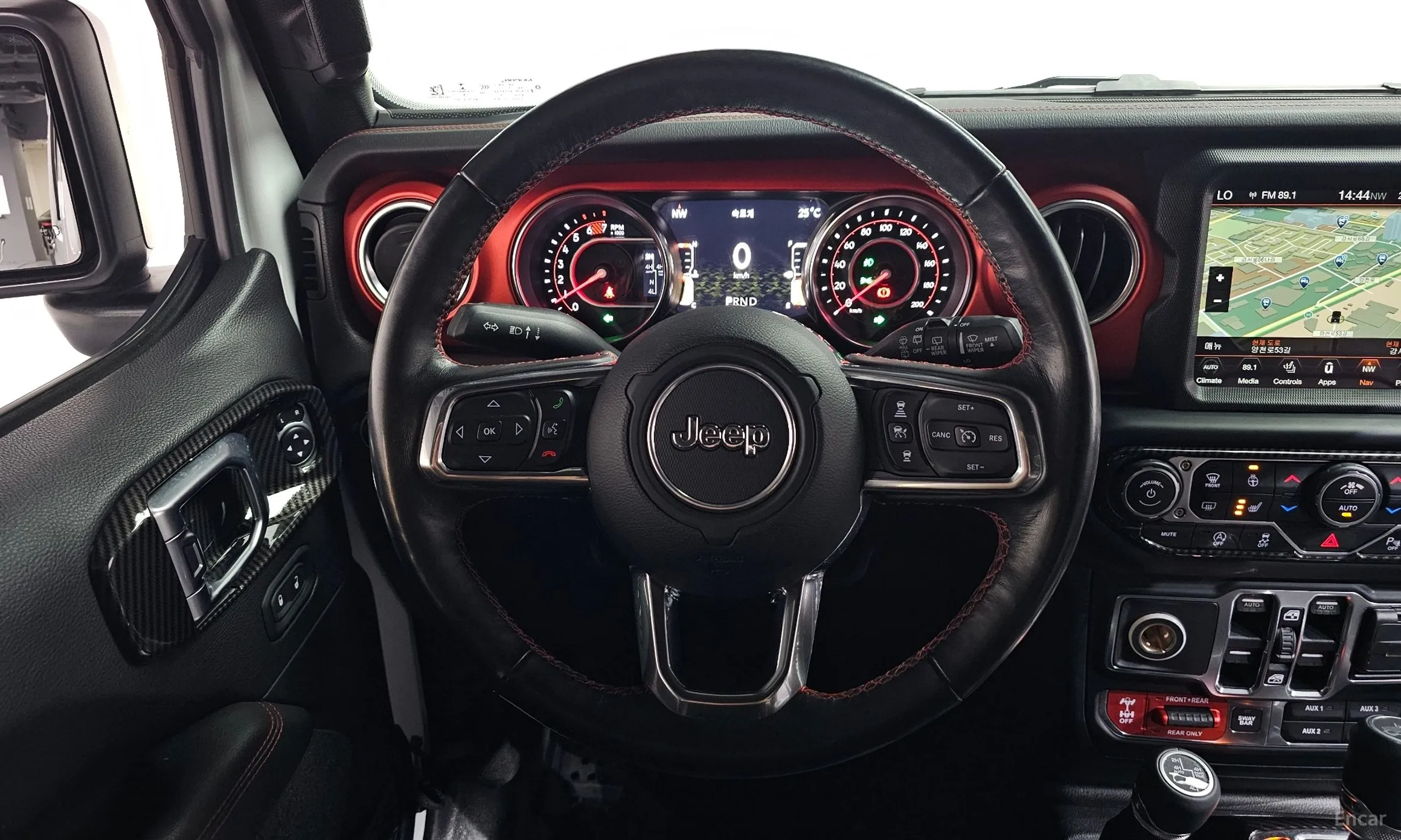 Jeep Wrangler (JL) превью 12