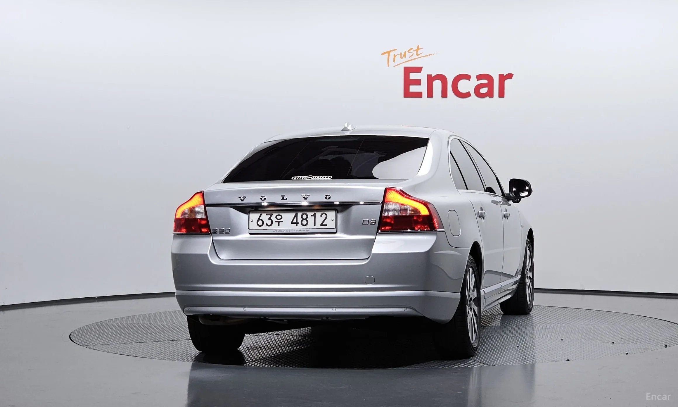 Volvo S80 превью 4