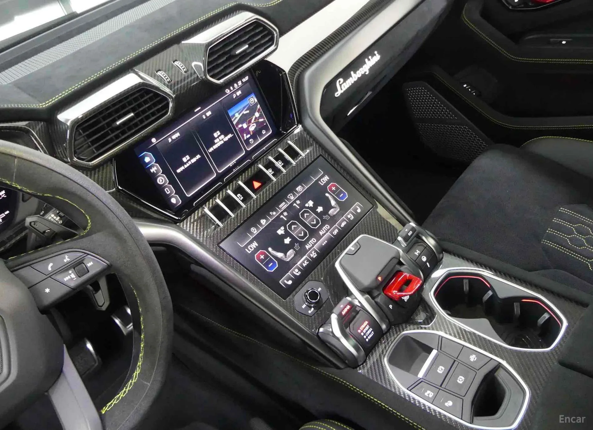 Lamborghini Urus превью 14