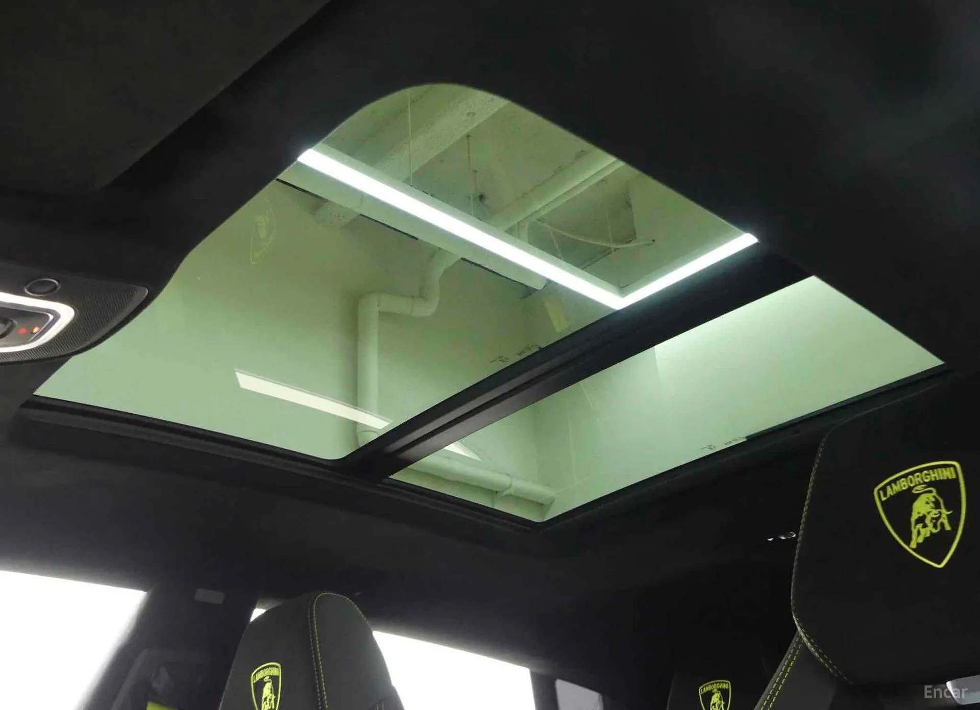 Lamborghini Urus превью 16