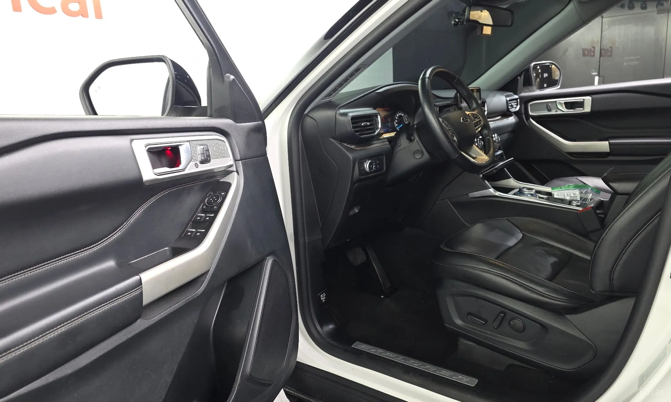 Ford Explorer 6th Generation превью 10