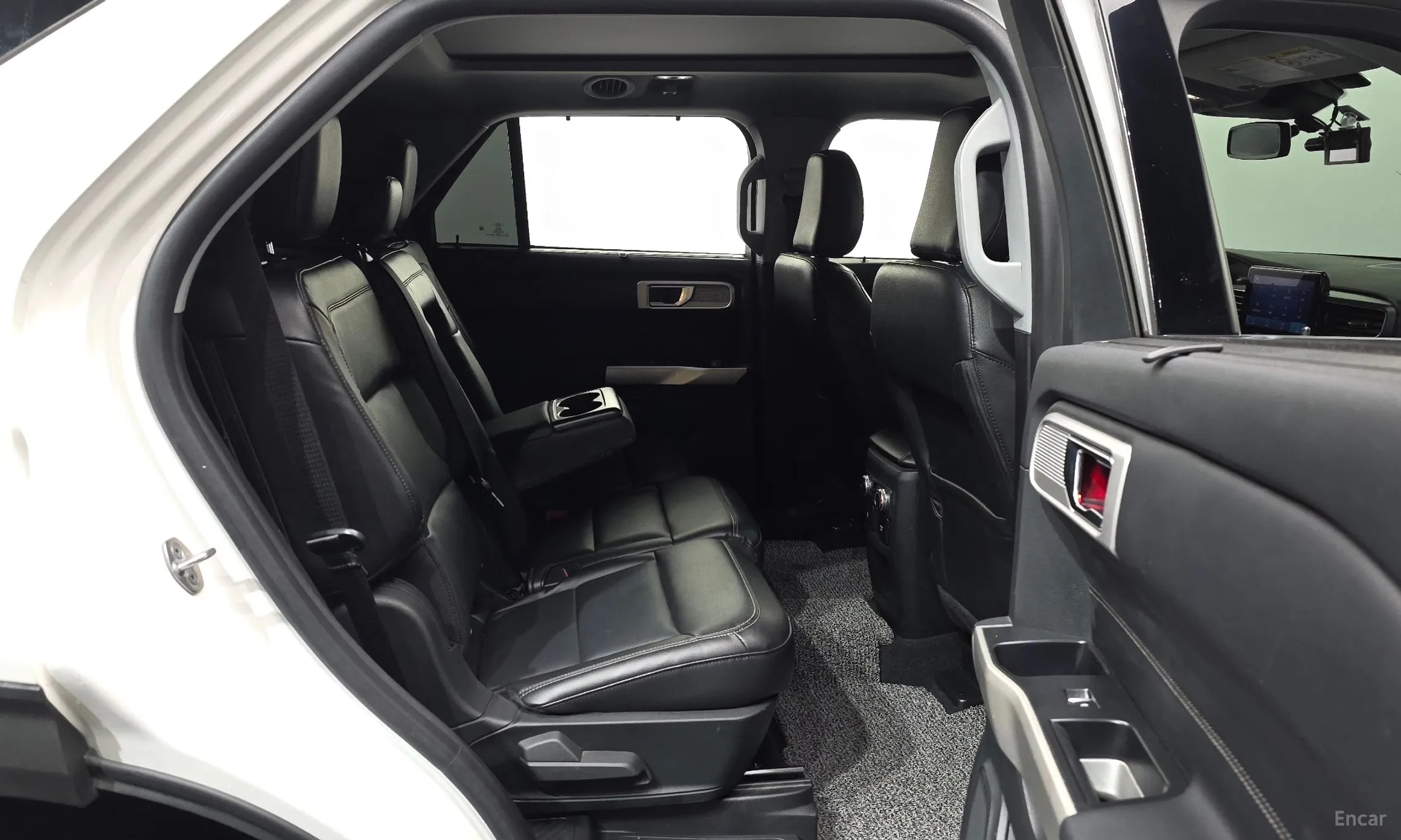 Ford Explorer 6th Generation превью 12