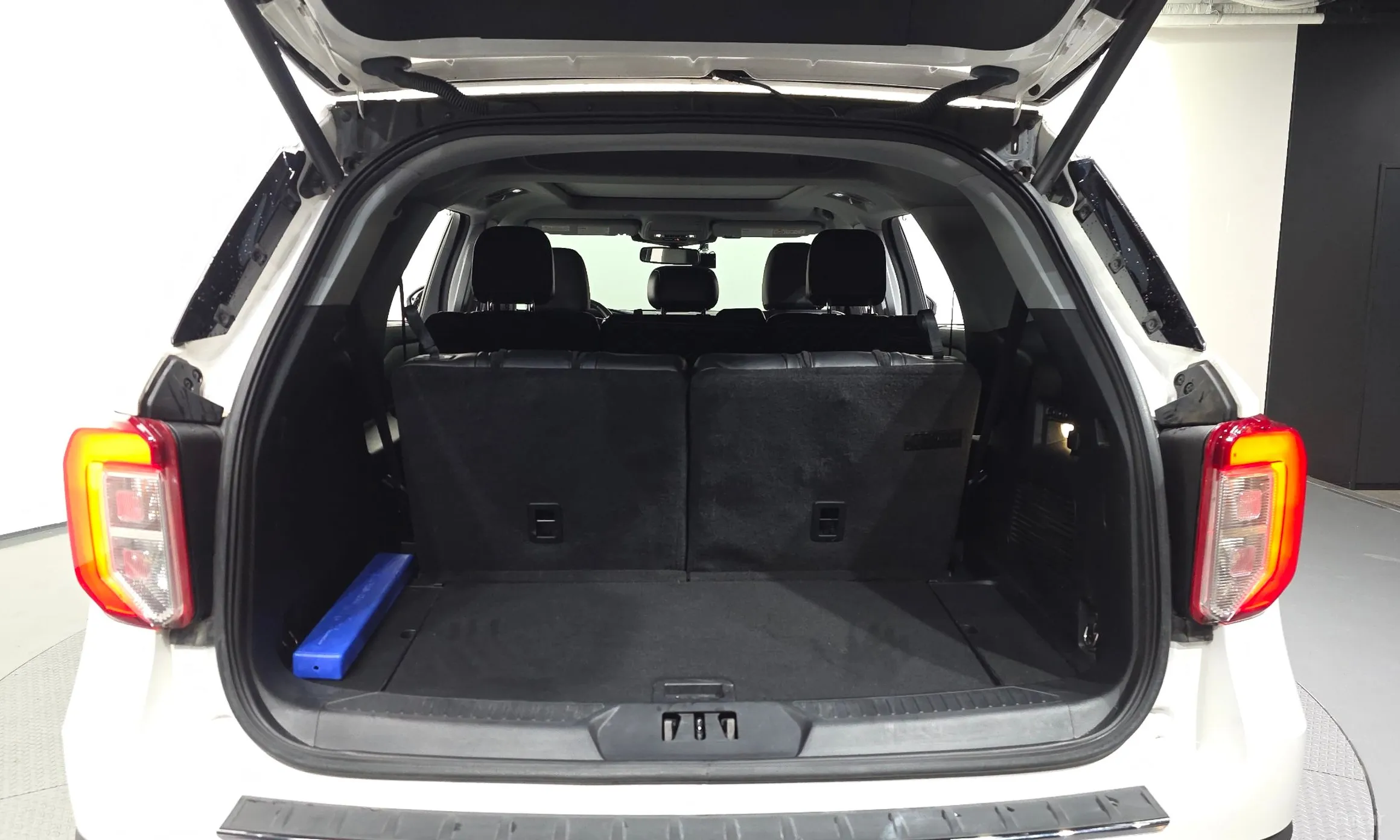 Ford Explorer 6th Generation превью 20
