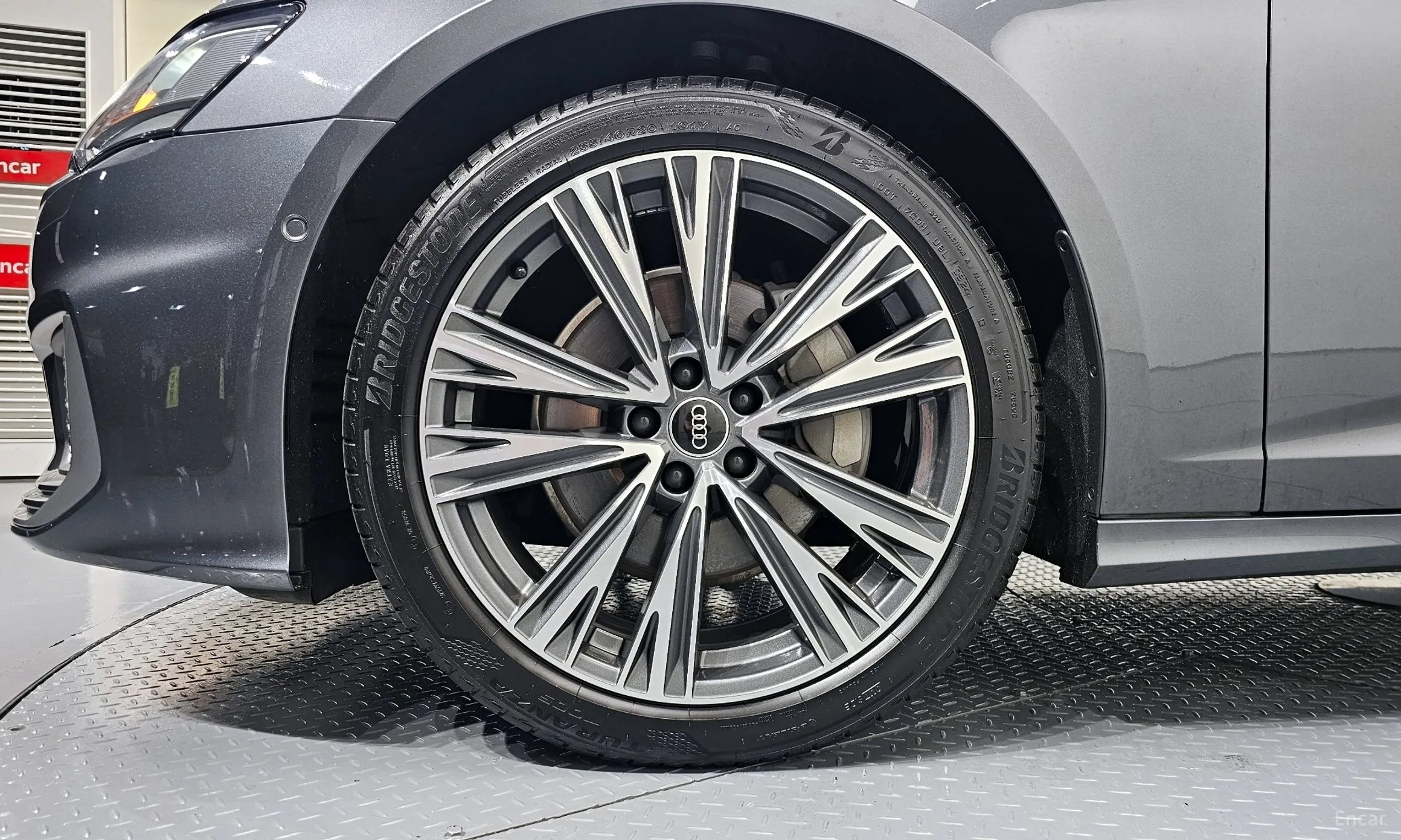 Audi A6 (C8) превью 5