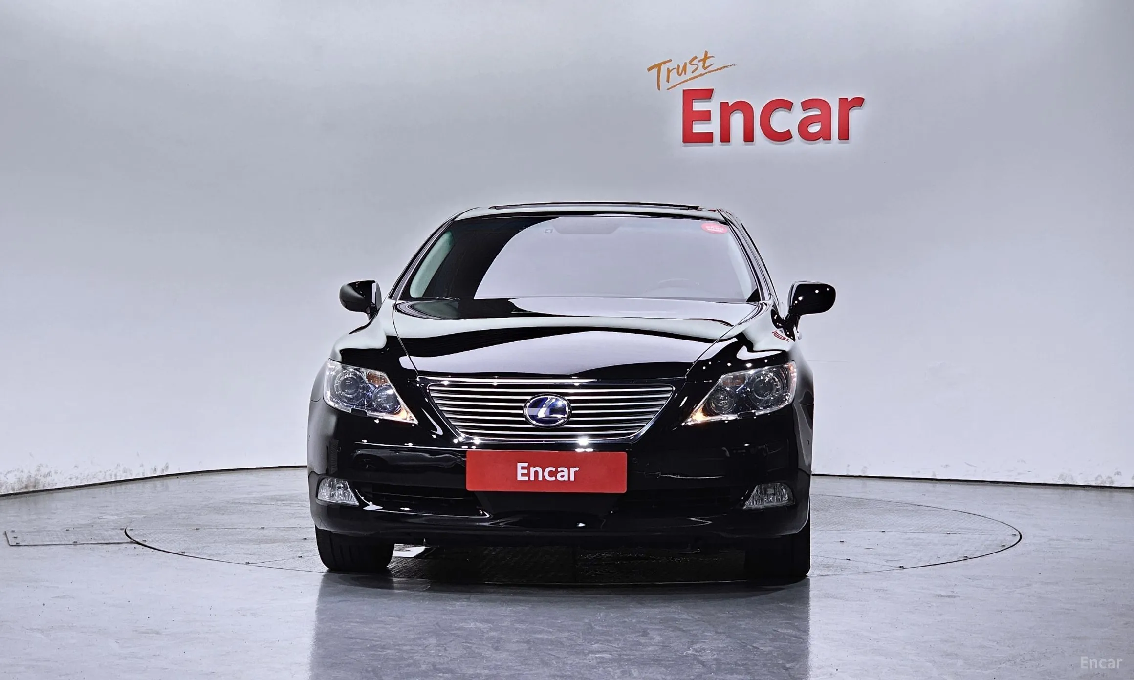 Lexus LS600hL превью 3