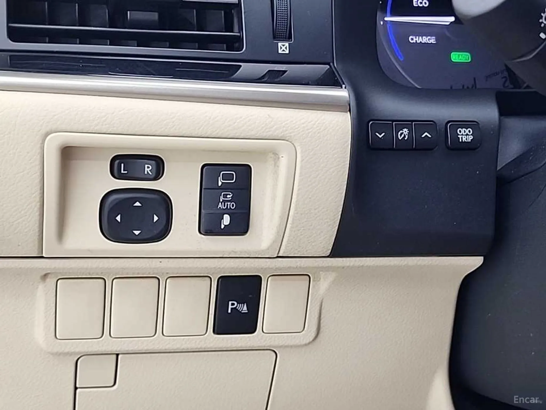 Lexus New ES300h превью 19
