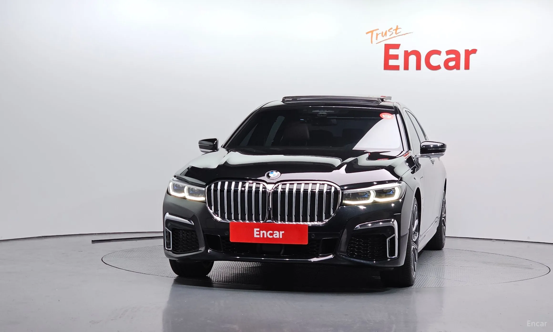 BMW 7 Series (G11) превью 3