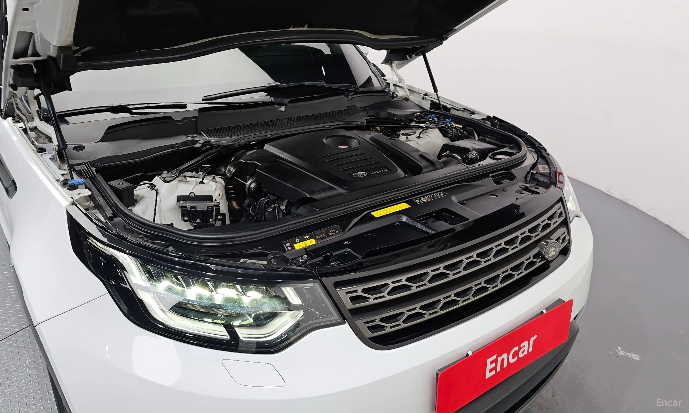 Land Rover Discovery 5 превью 6