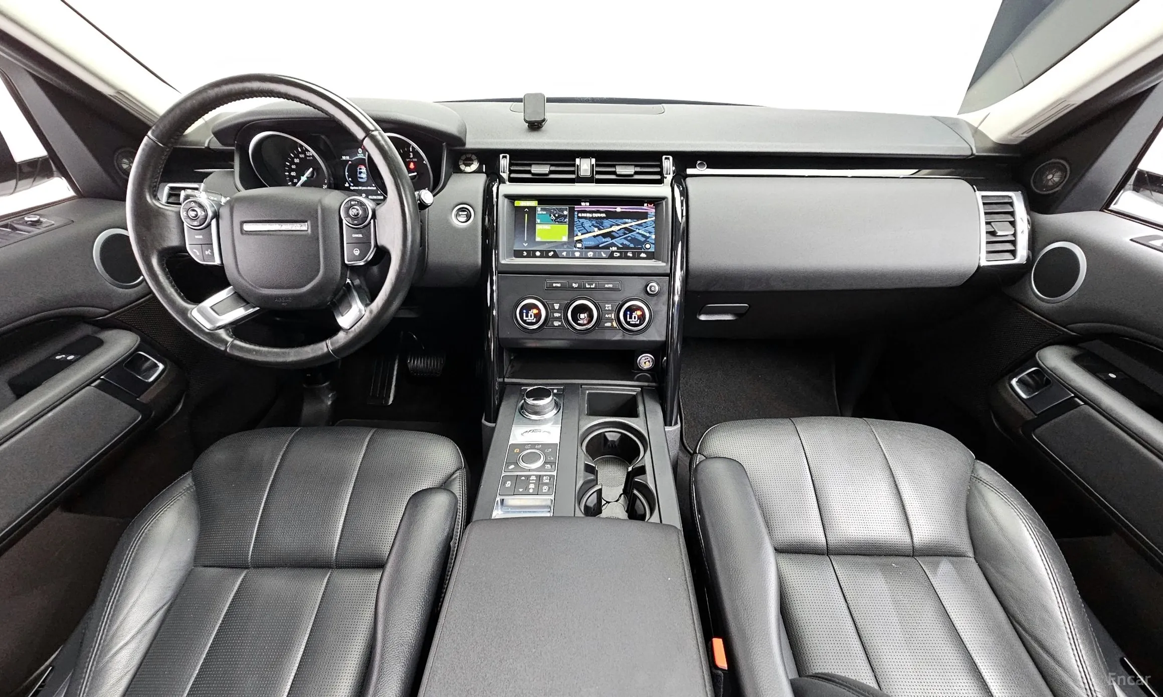 Land Rover Discovery 5 превью 7