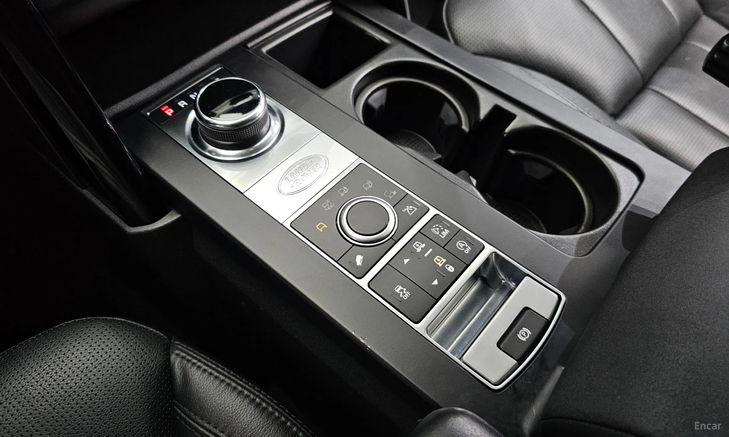 Land Rover Discovery 5 превью 9