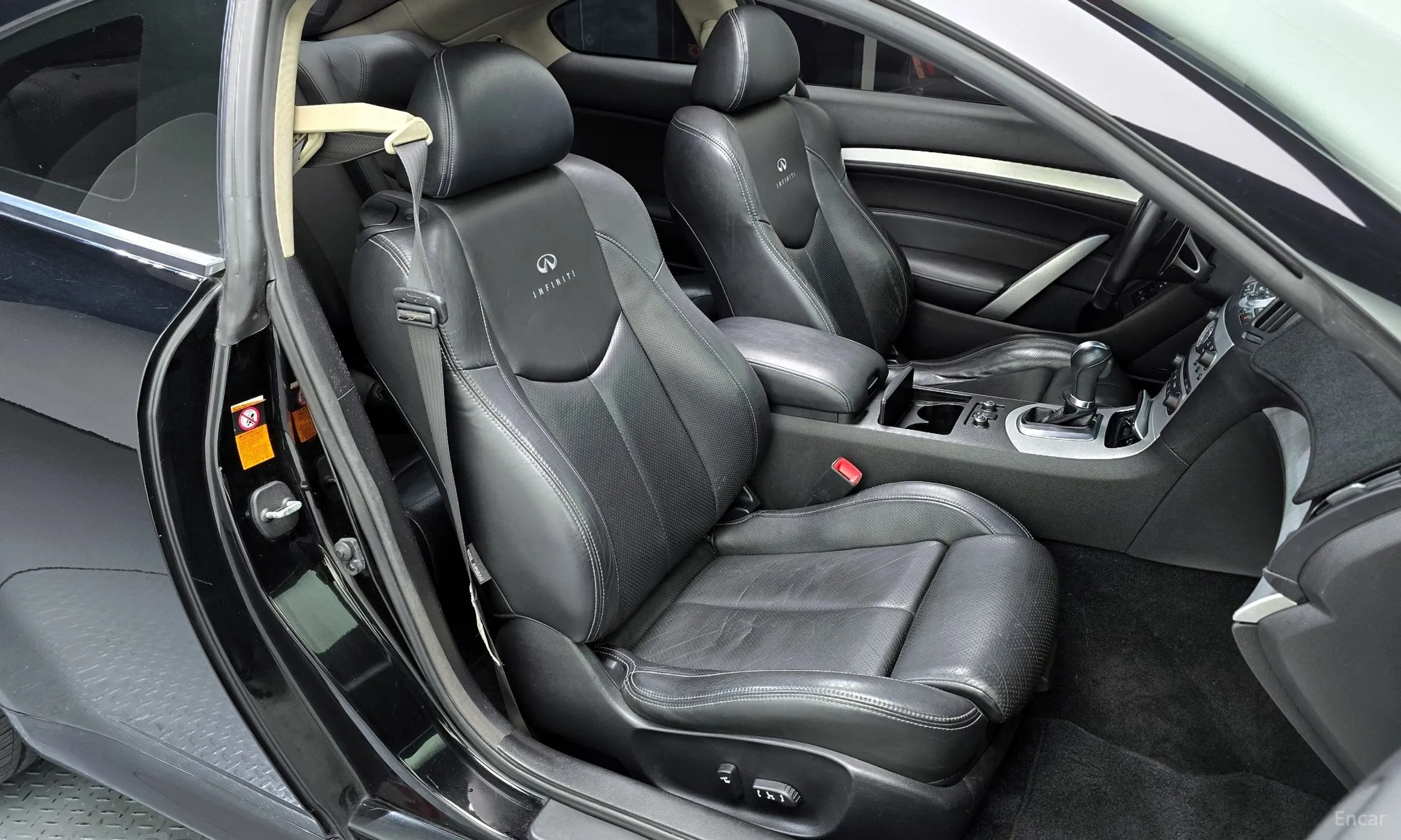 Infiniti G37 превью 12