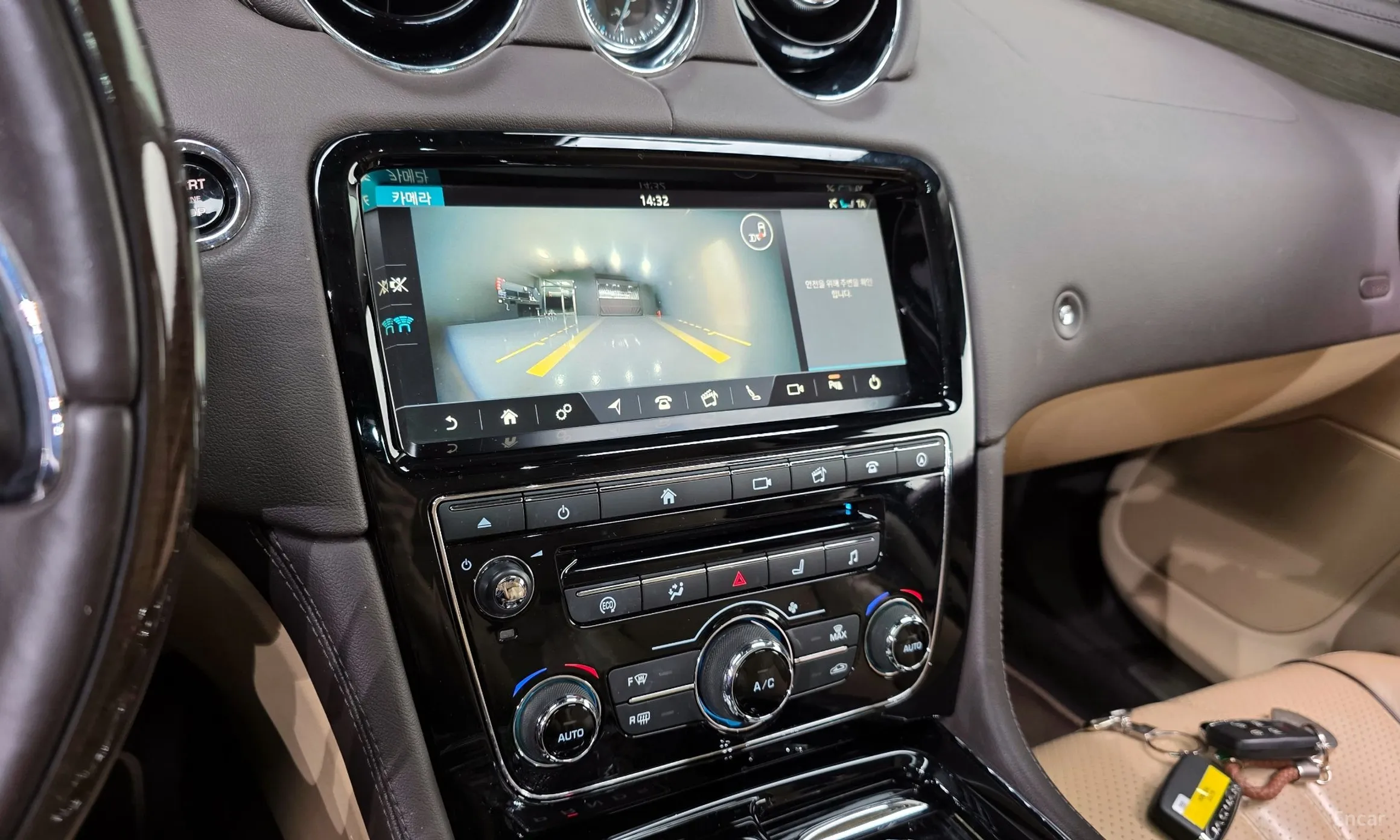Jaguar All New XJ превью 17