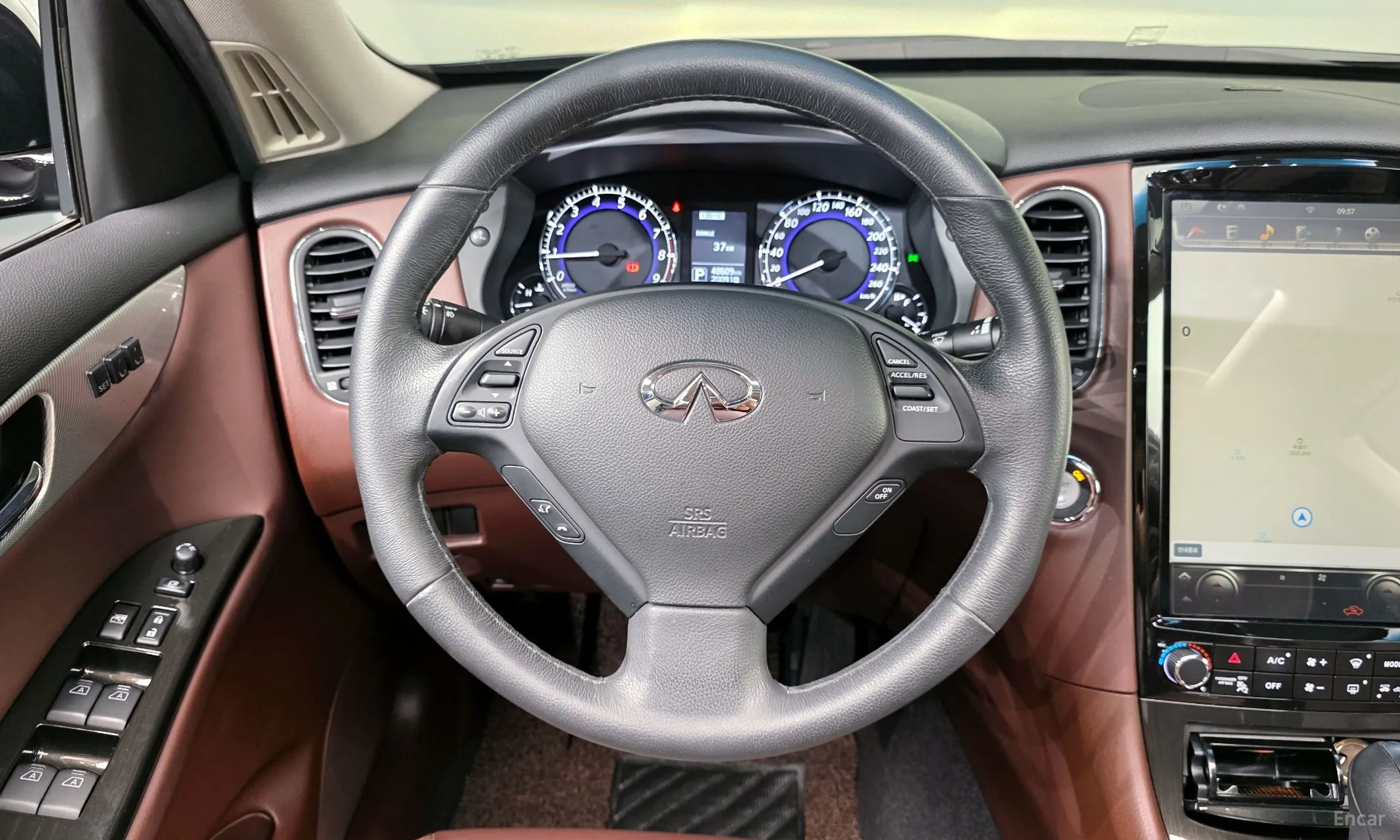 Infiniti QX50 превью 13