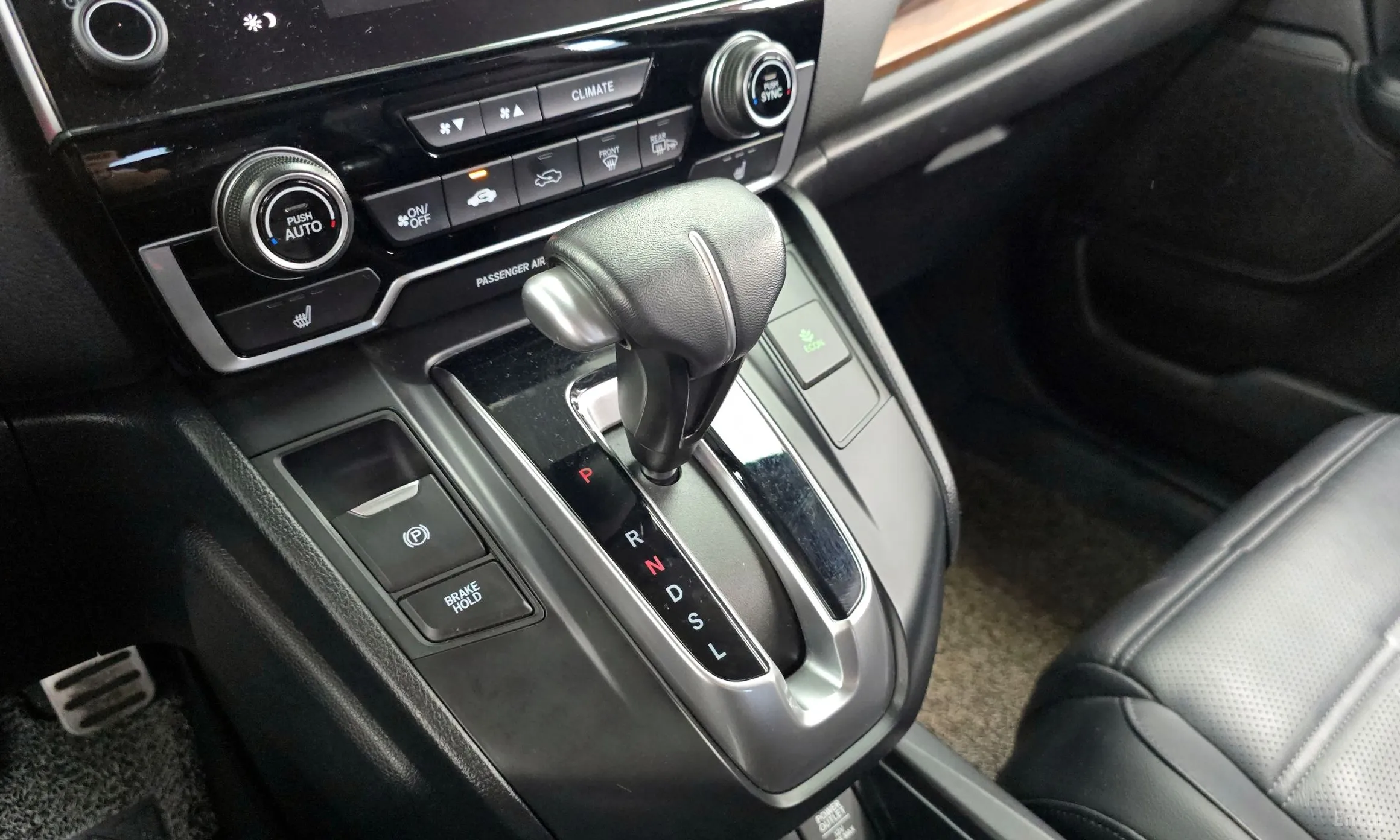 Honda CR-V 5th generation превью 9