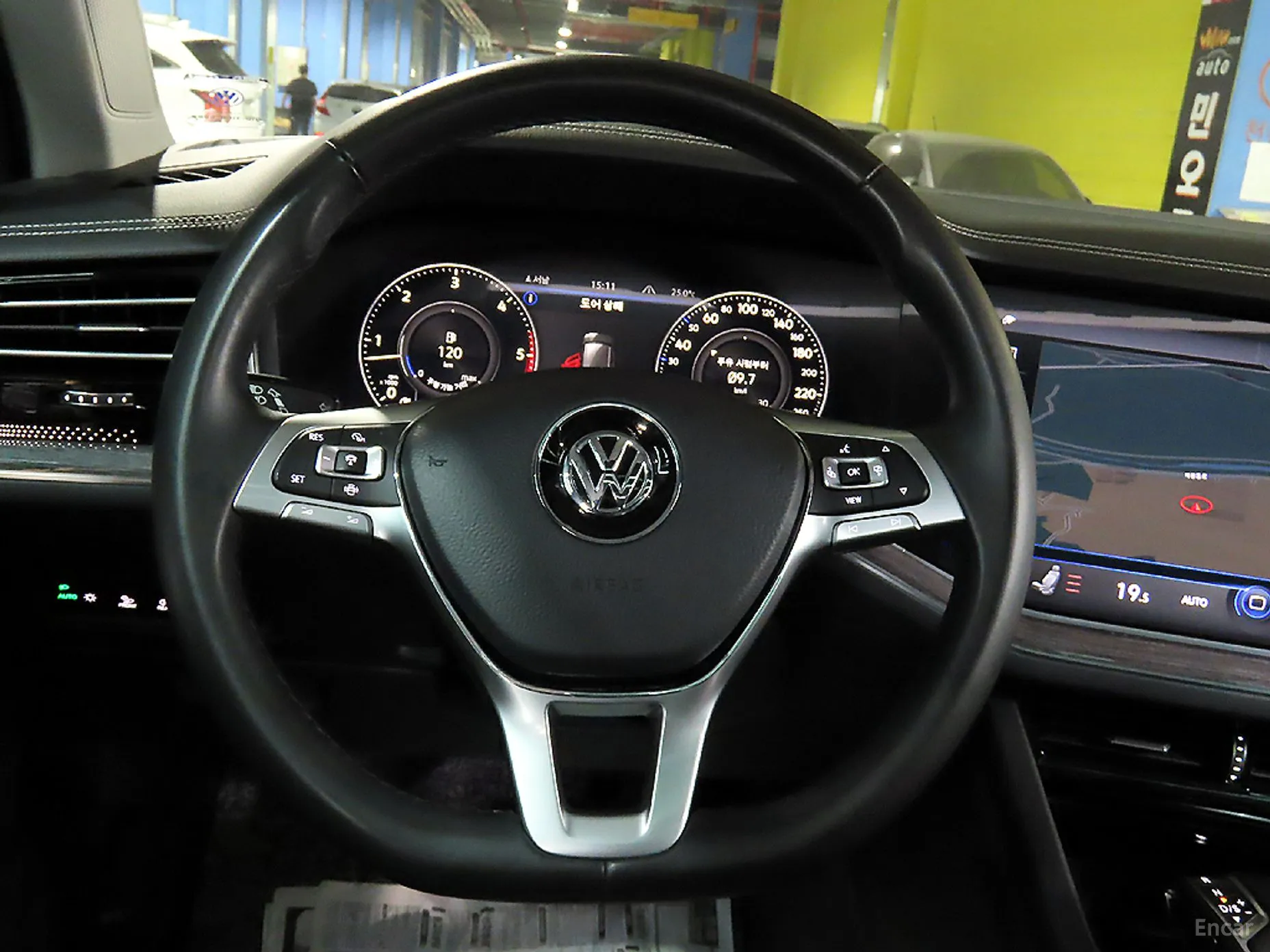Volkswagen Touareg 3rd Generation превью 14