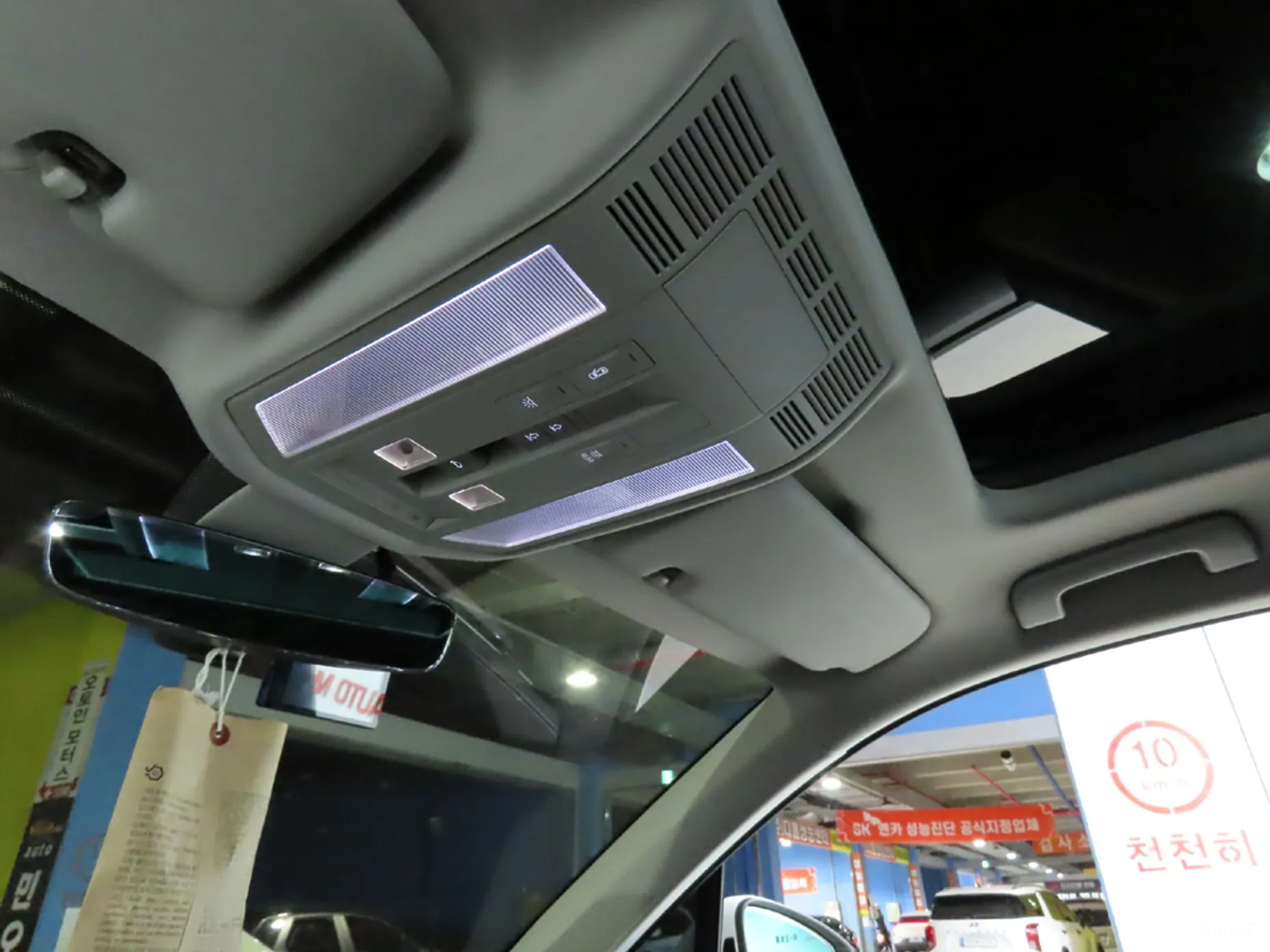 Volkswagen Touareg 3rd Generation превью 16