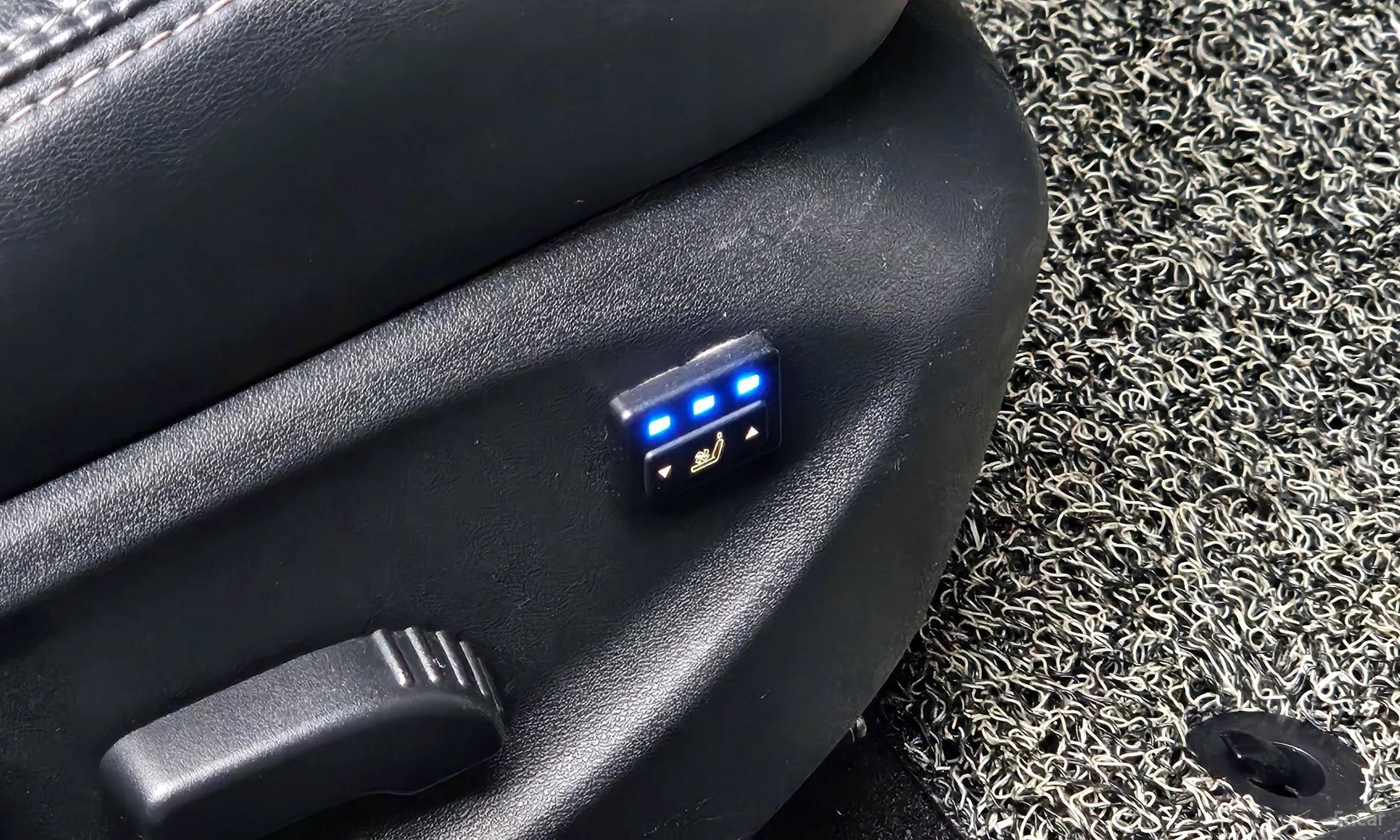 Infiniti Q50 превью 18
