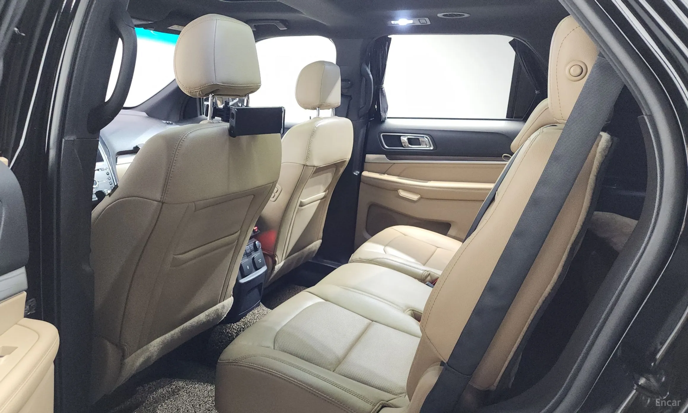 Ford Explorer превью 11