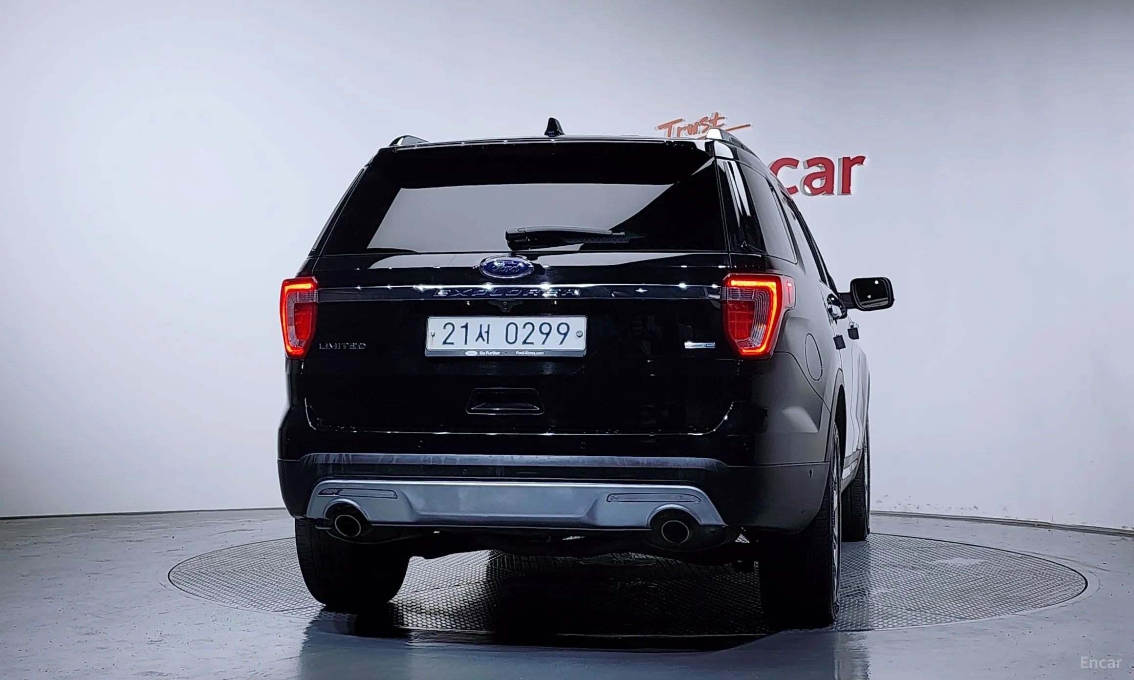 Ford Explorer превью 4