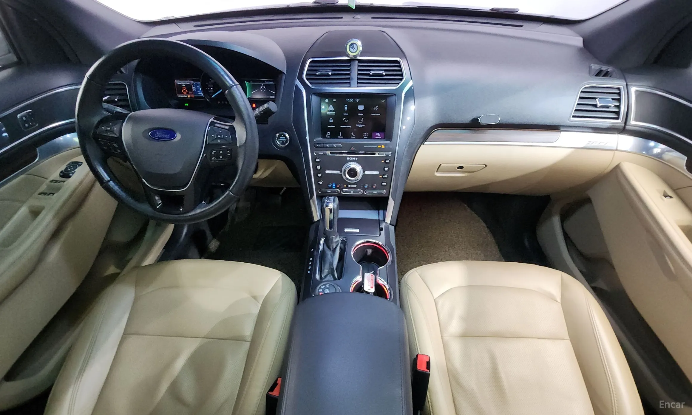 Ford Explorer превью 7