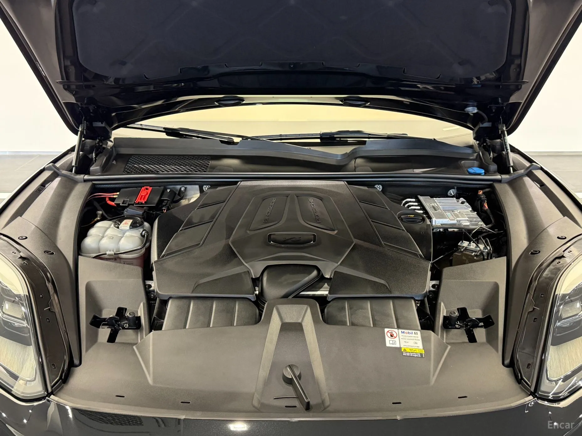 Porsche Cayenne (PO536) превью 19