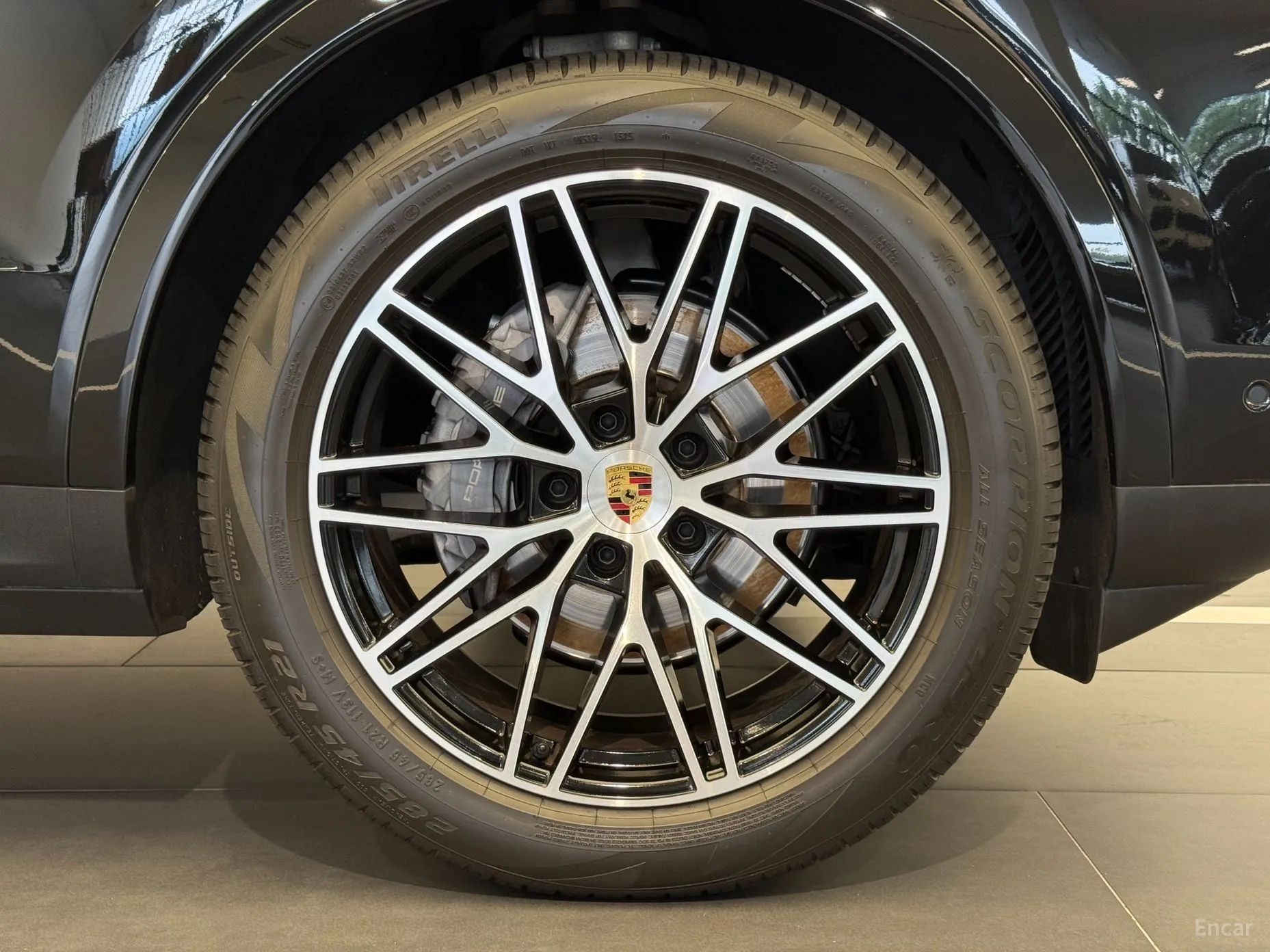 Porsche Cayenne (PO536) превью 6