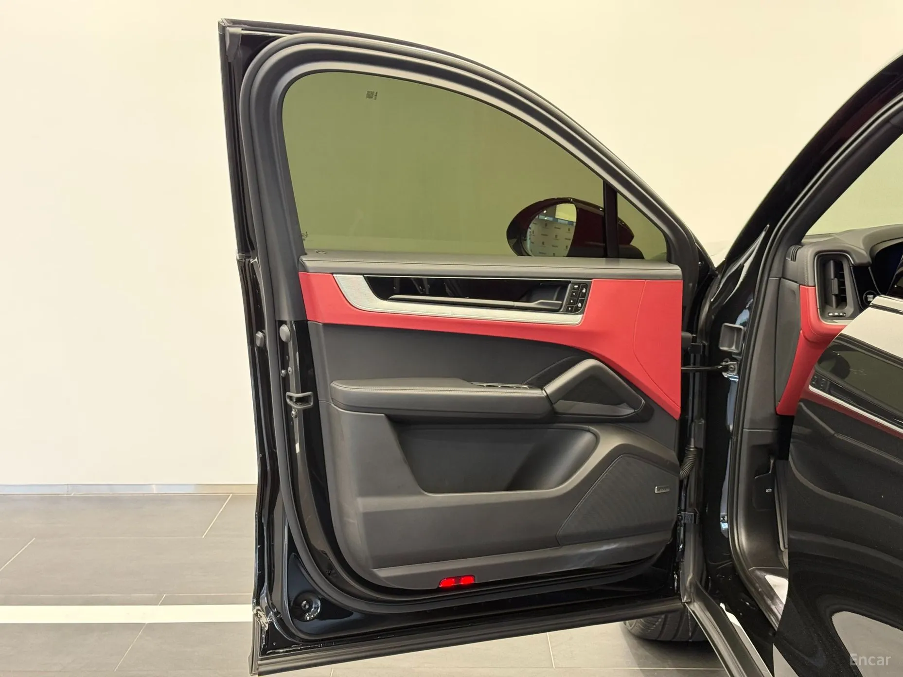 Porsche Cayenne (PO536) превью 7