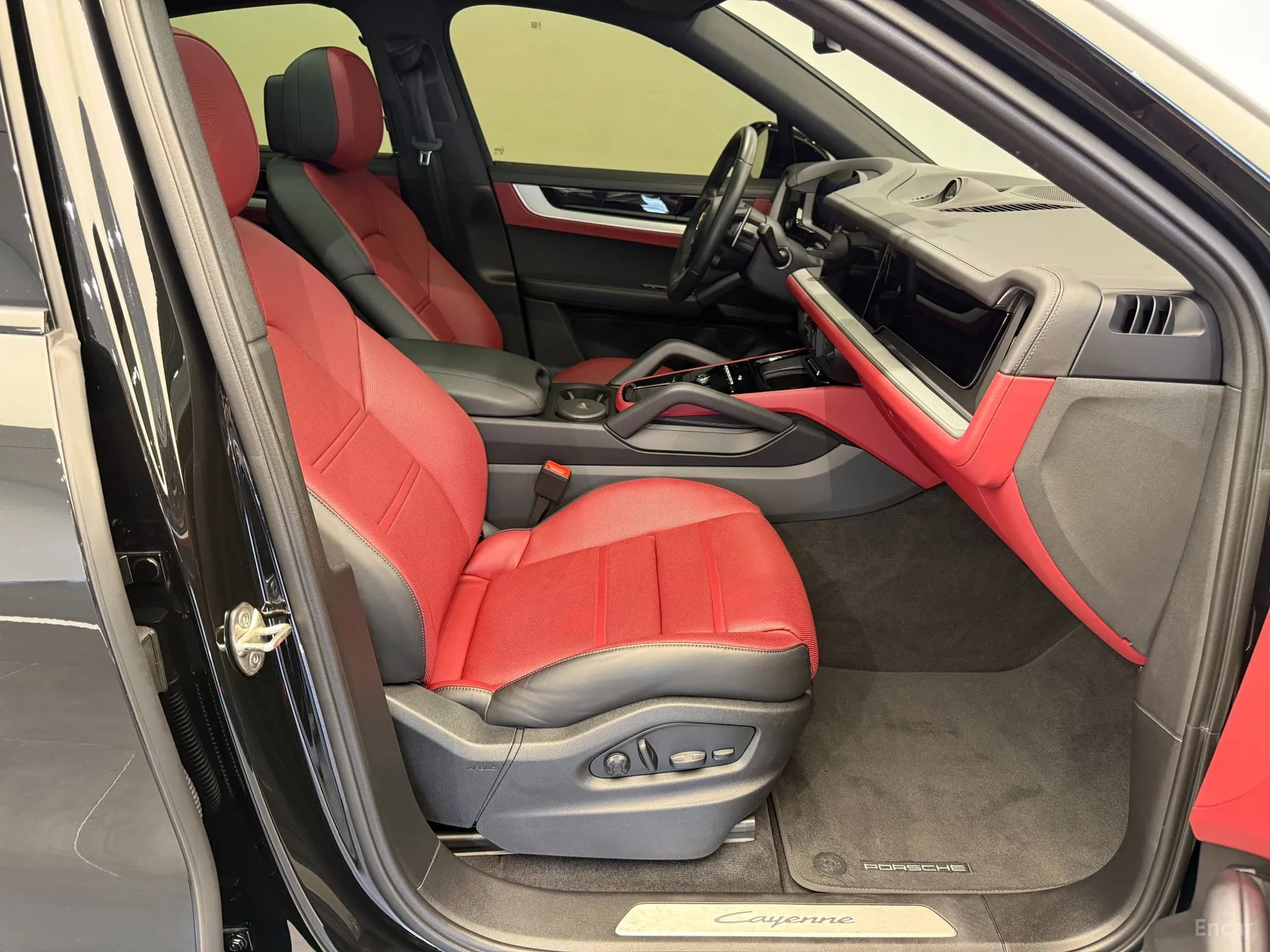 Porsche Cayenne (PO536) превью 9