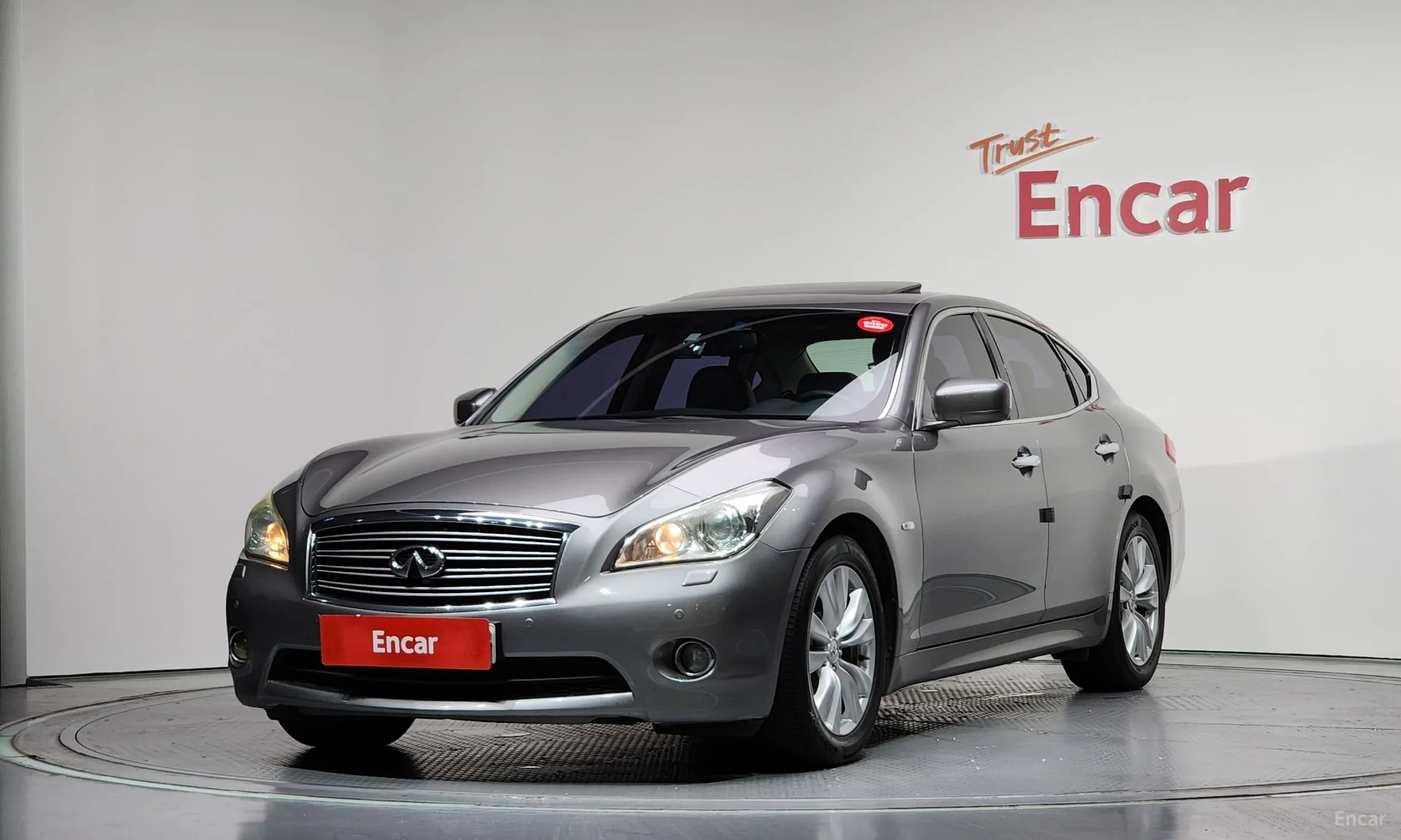 Infiniti M37