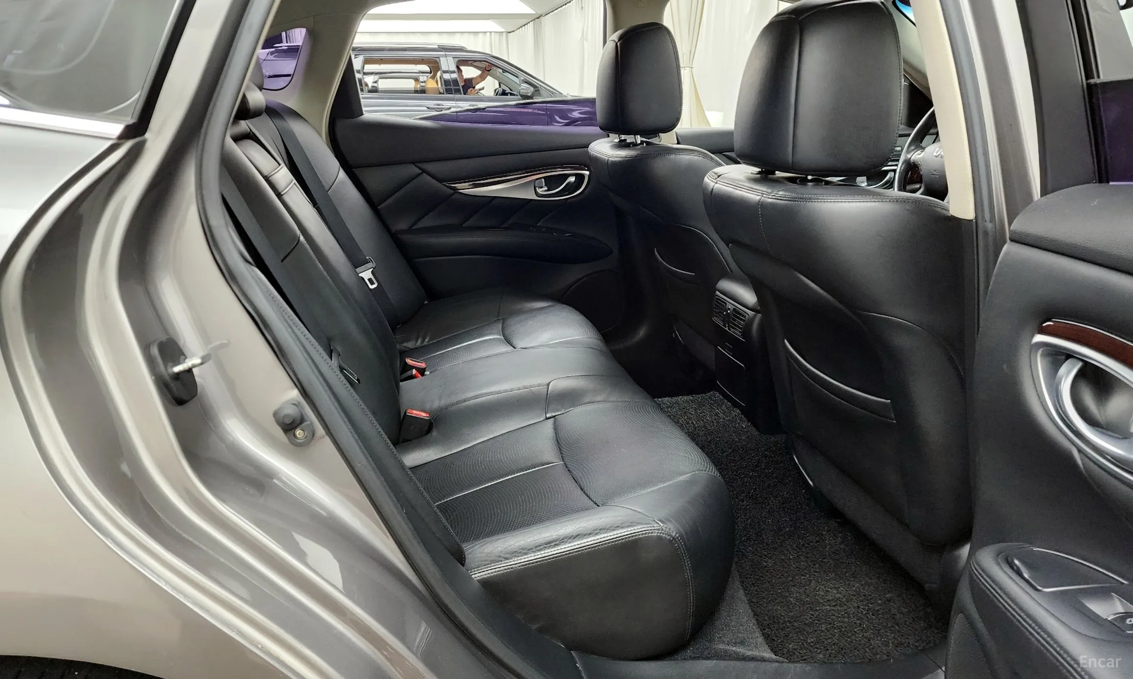 Infiniti M37 превью 12