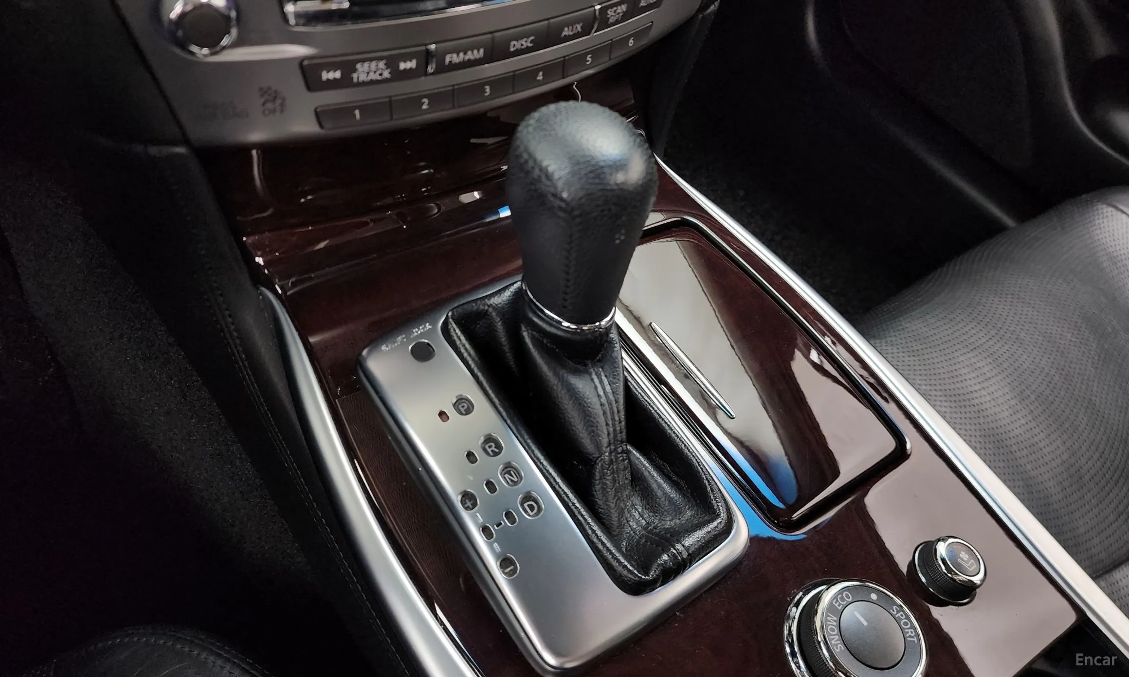 Infiniti M37 превью 9