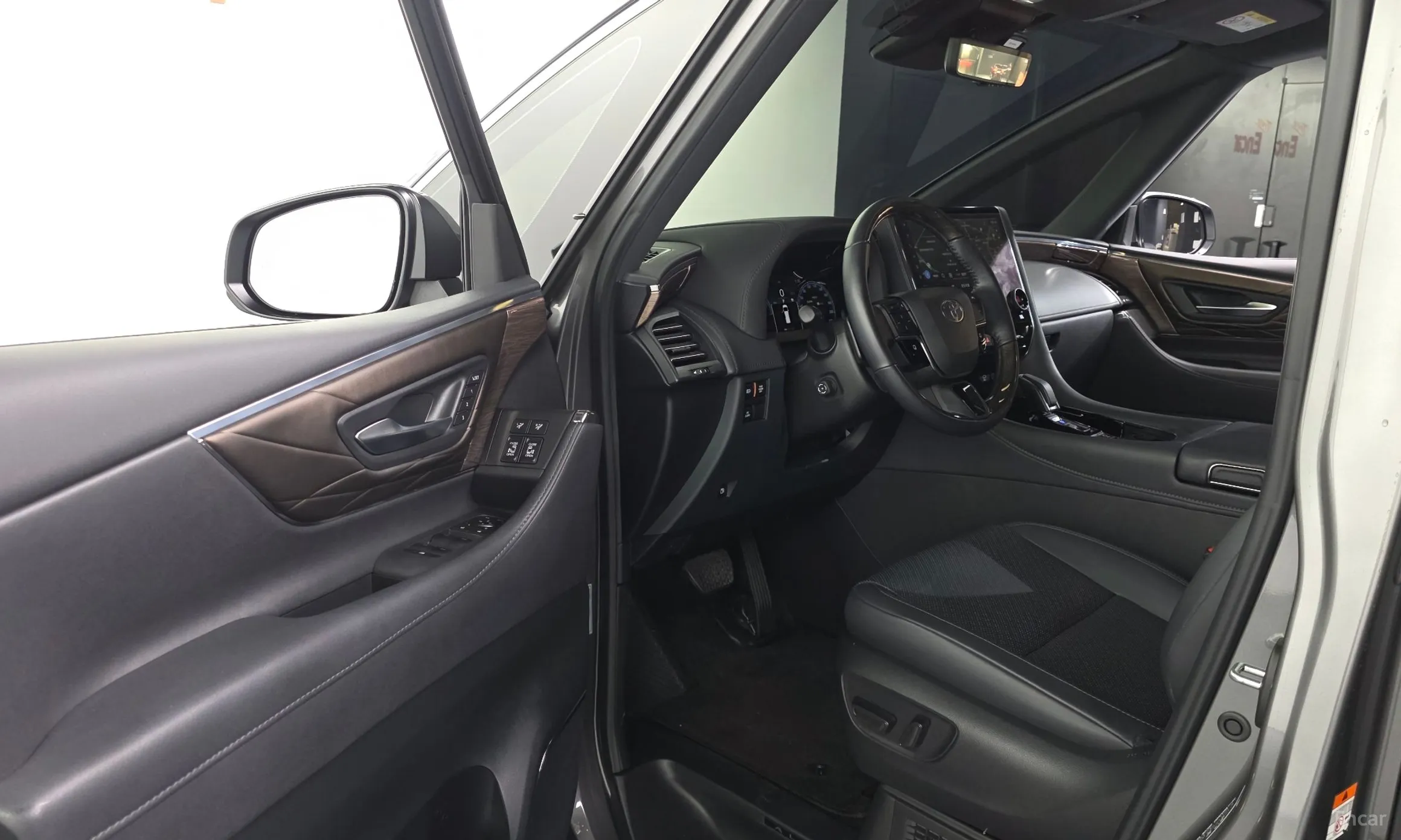 Toyota Alphard 4th Generation превью 10