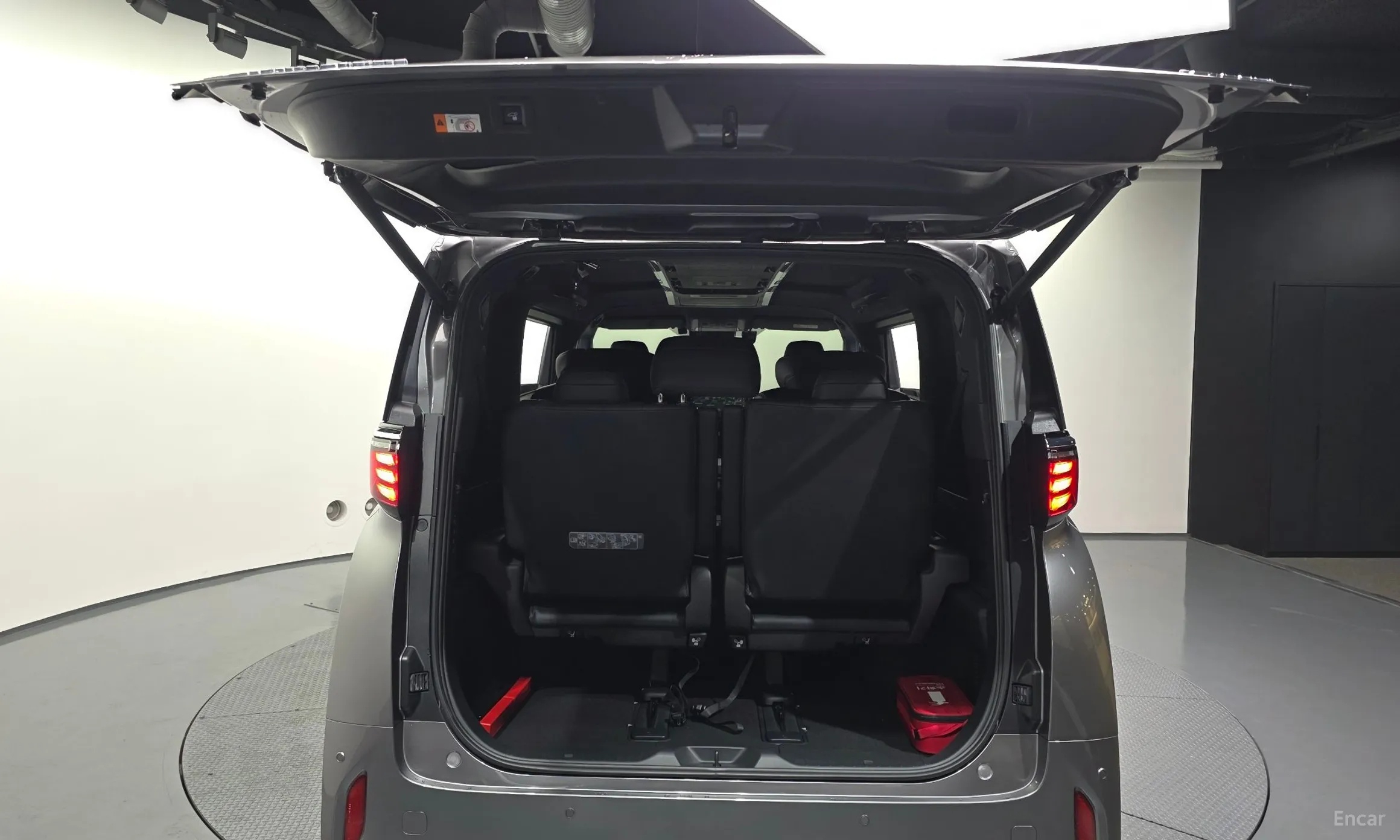 Toyota Alphard 4th Generation превью 20