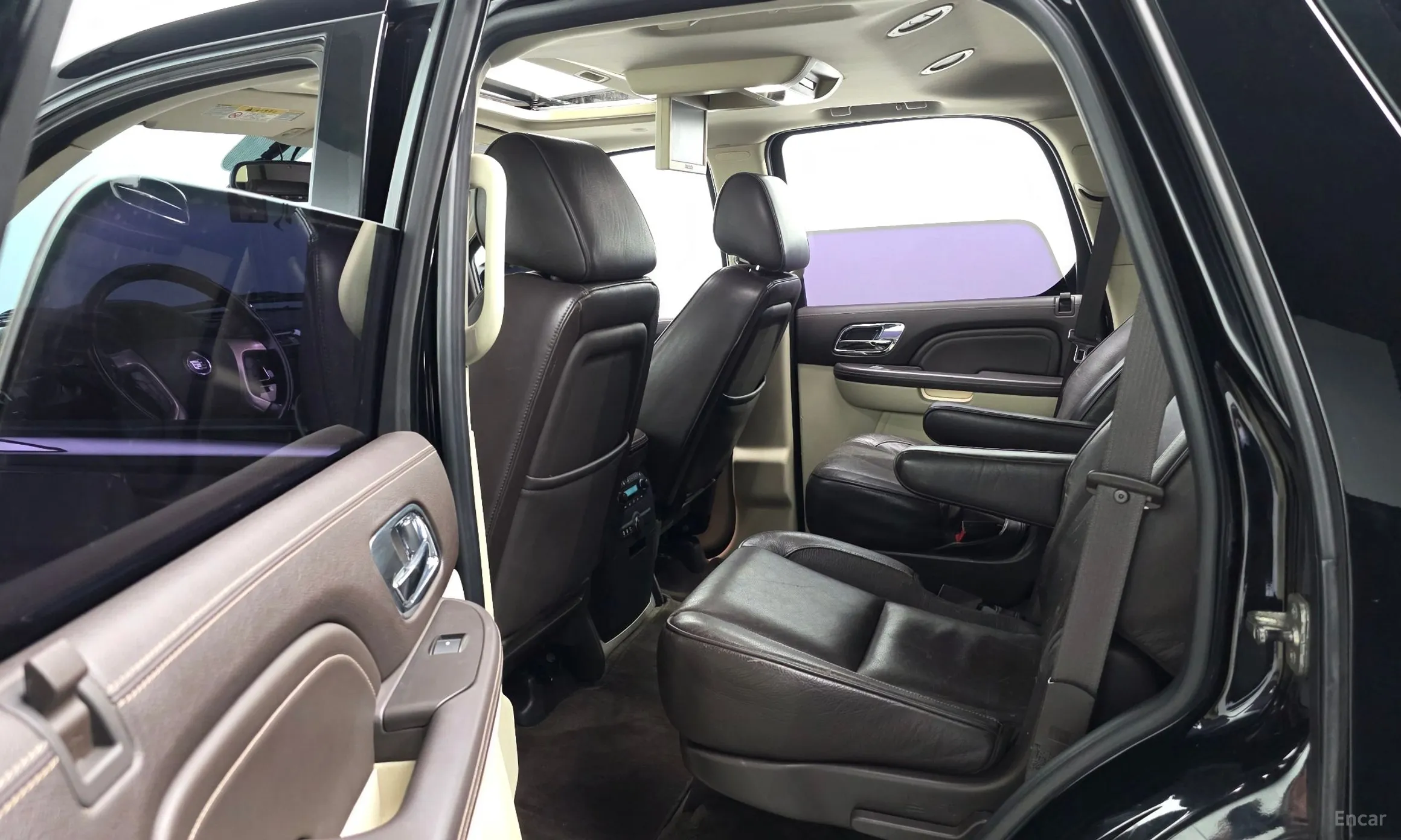 Cadillac Escalade превью 12
