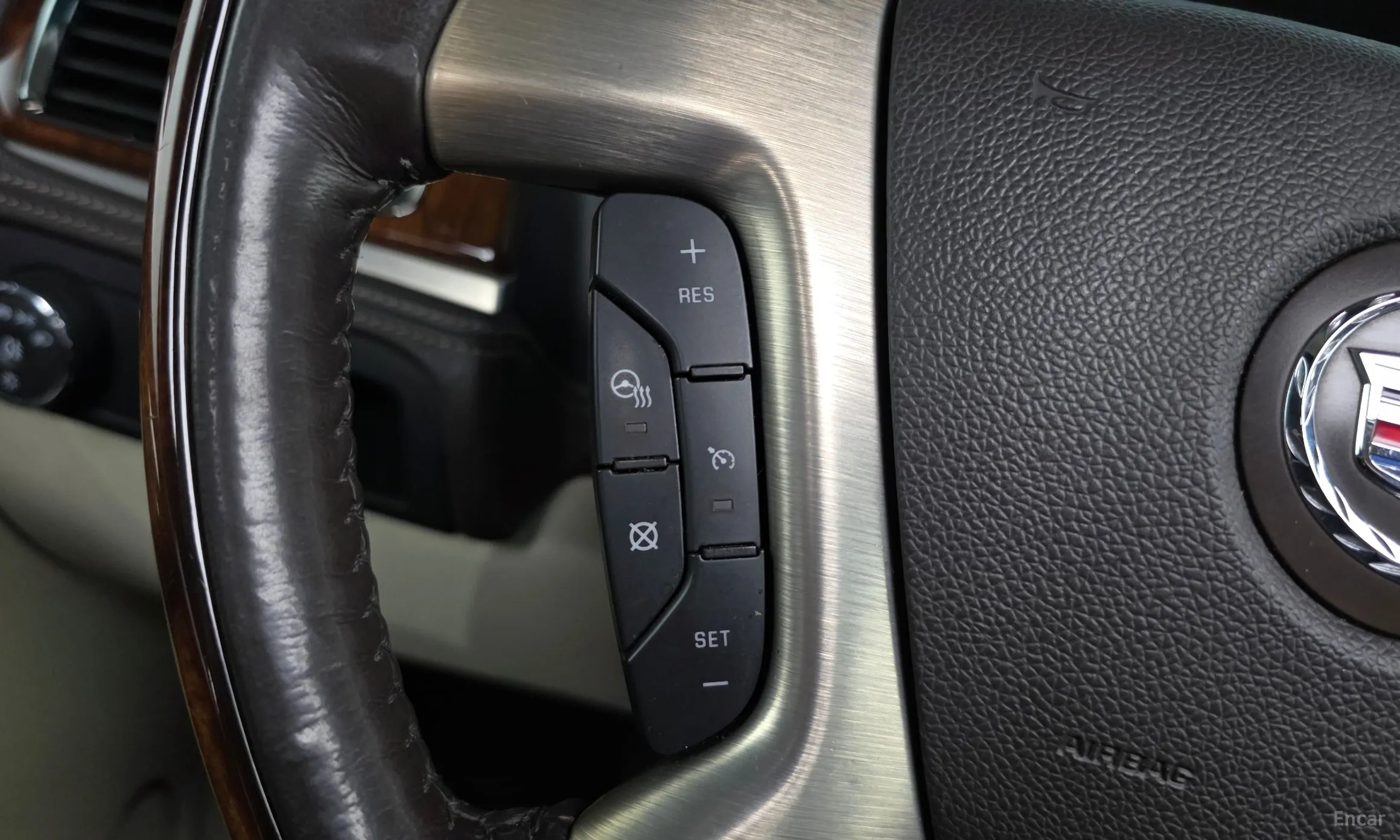 Cadillac Escalade превью 16