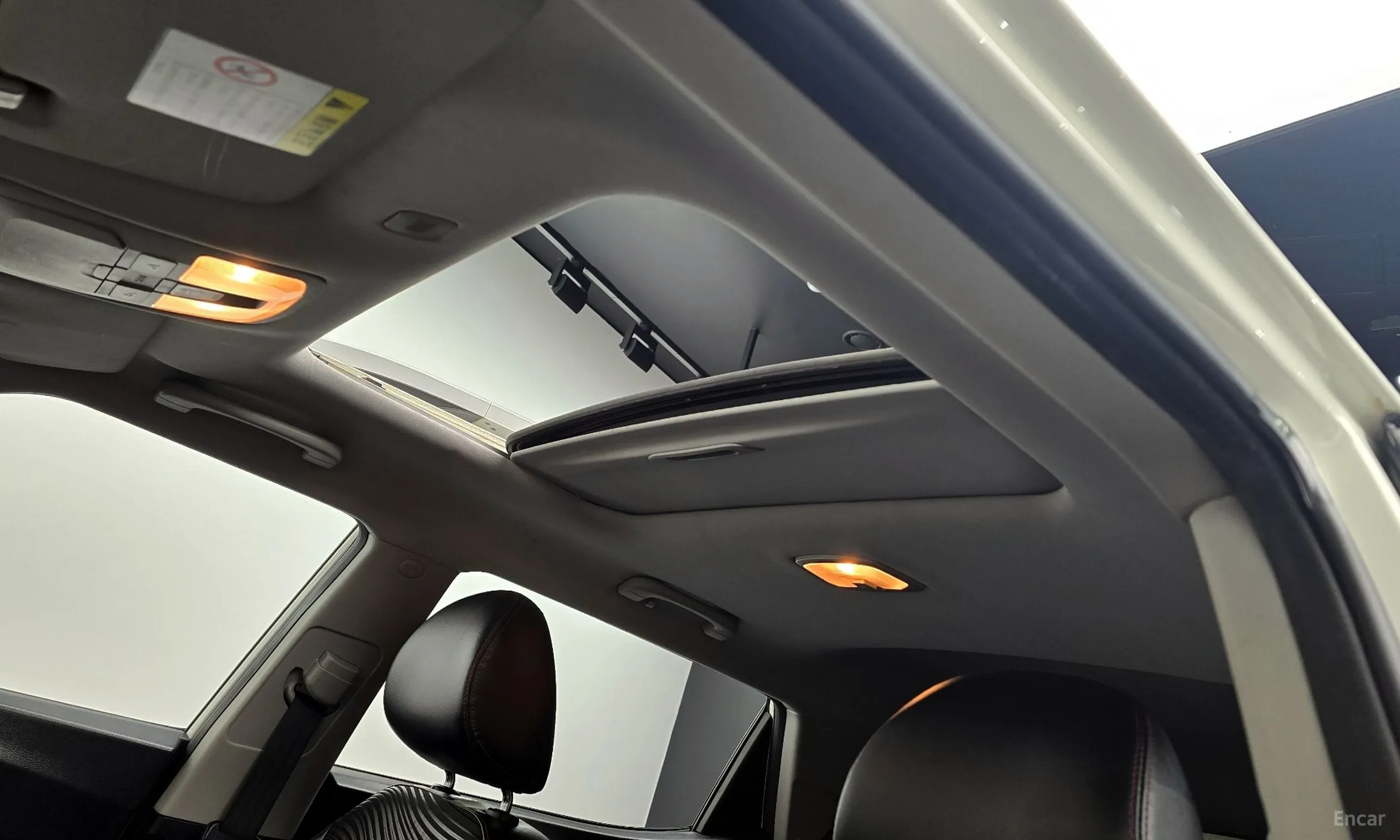 KG Mobility (SsangYong) Tivoli Air превью 17