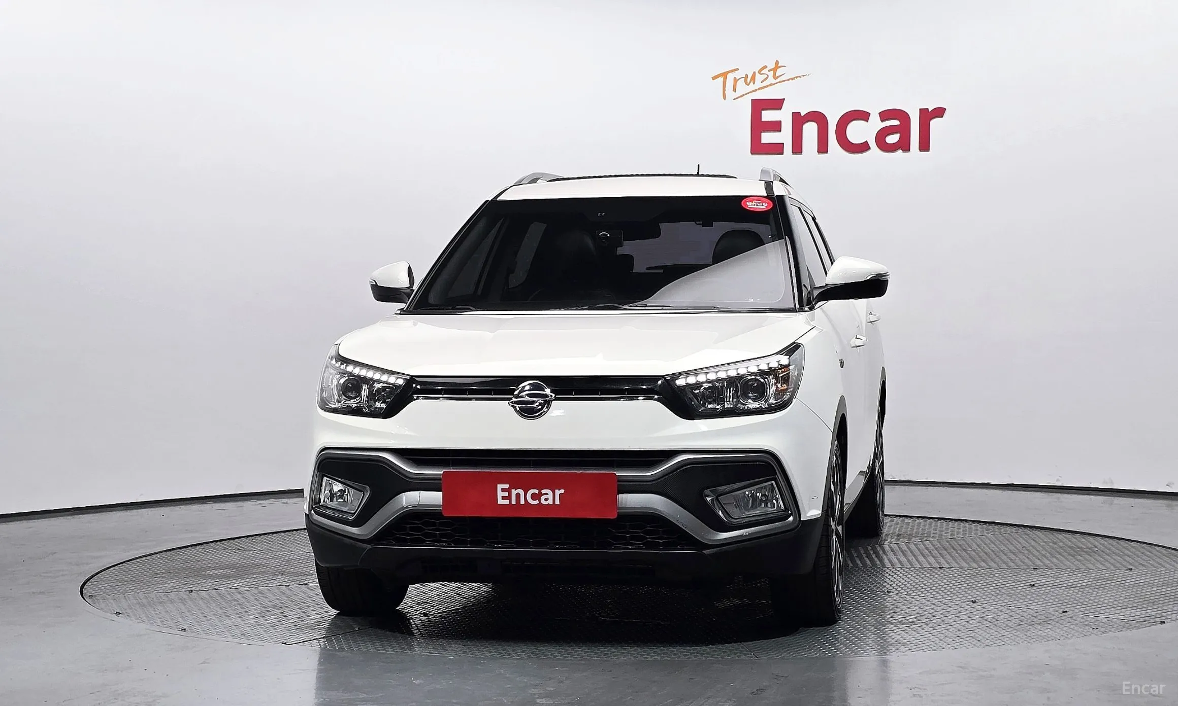 KG Mobility (SsangYong) Tivoli Air превью 3