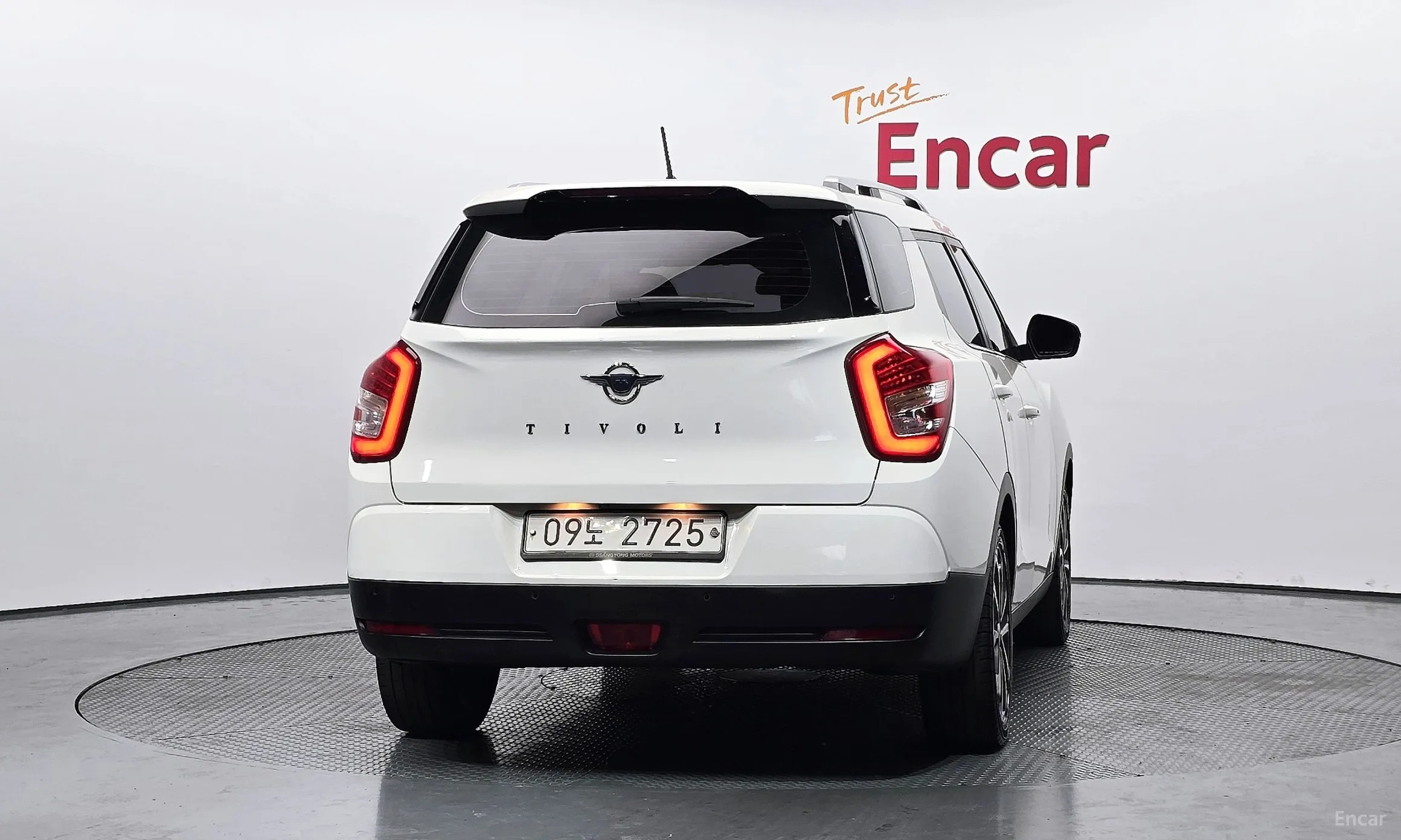 KG Mobility (SsangYong) Tivoli Air превью 4