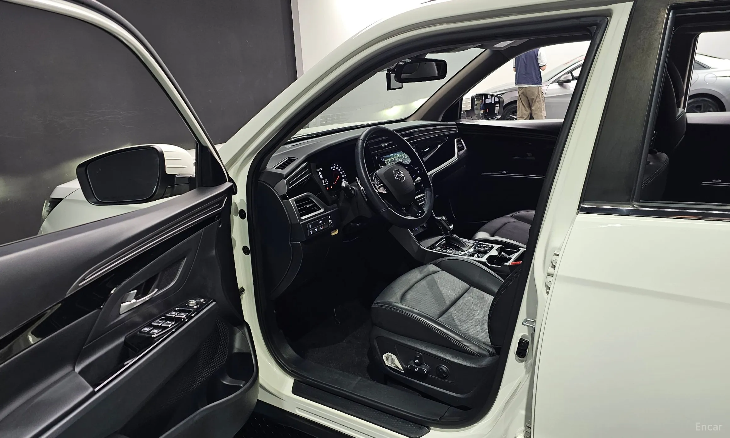 KG Mobility (SsangYong) Beautiful Korando превью 10