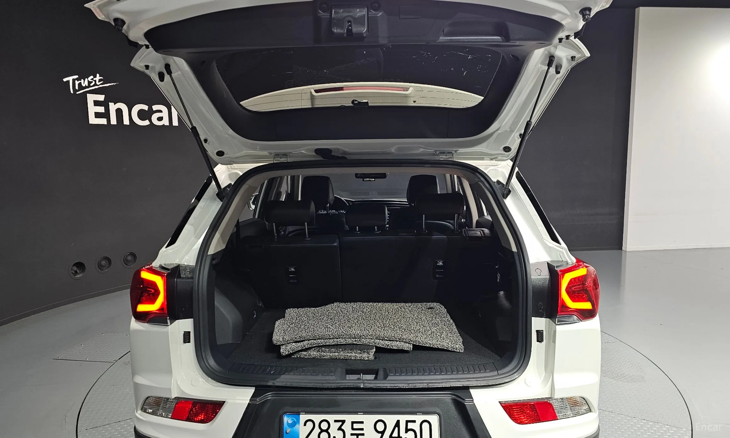 KG Mobility (SsangYong) Beautiful Korando превью 16