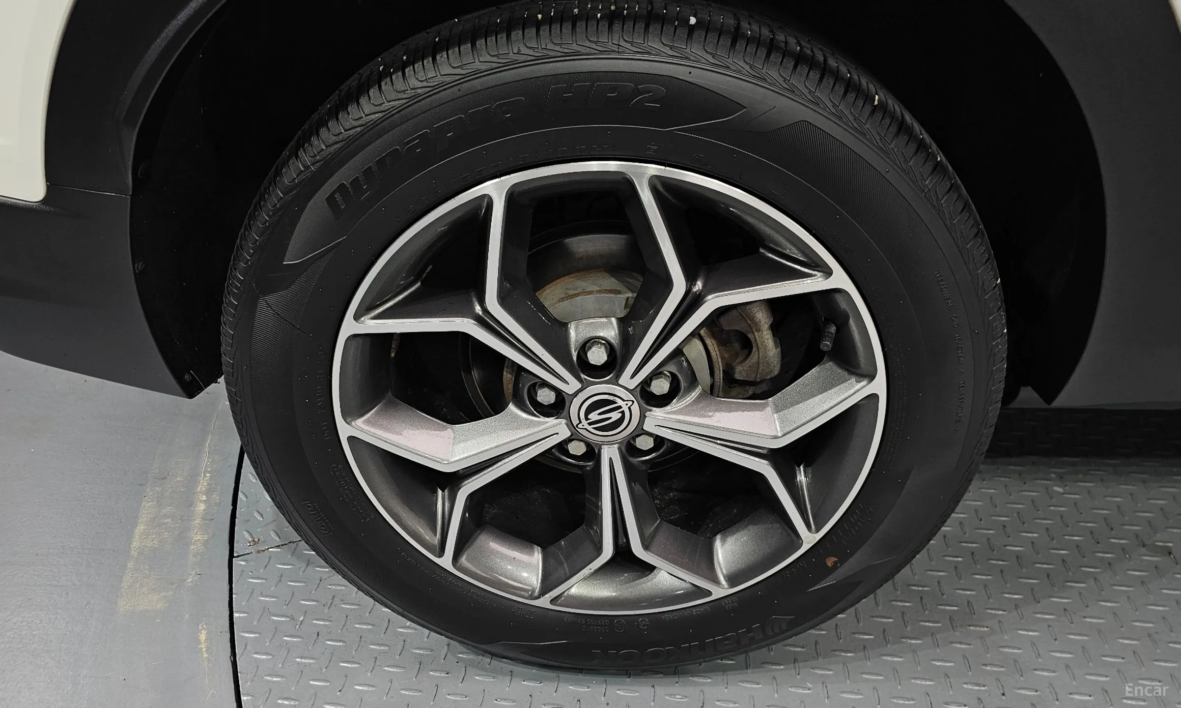 KG Mobility (SsangYong) Beautiful Korando превью 5